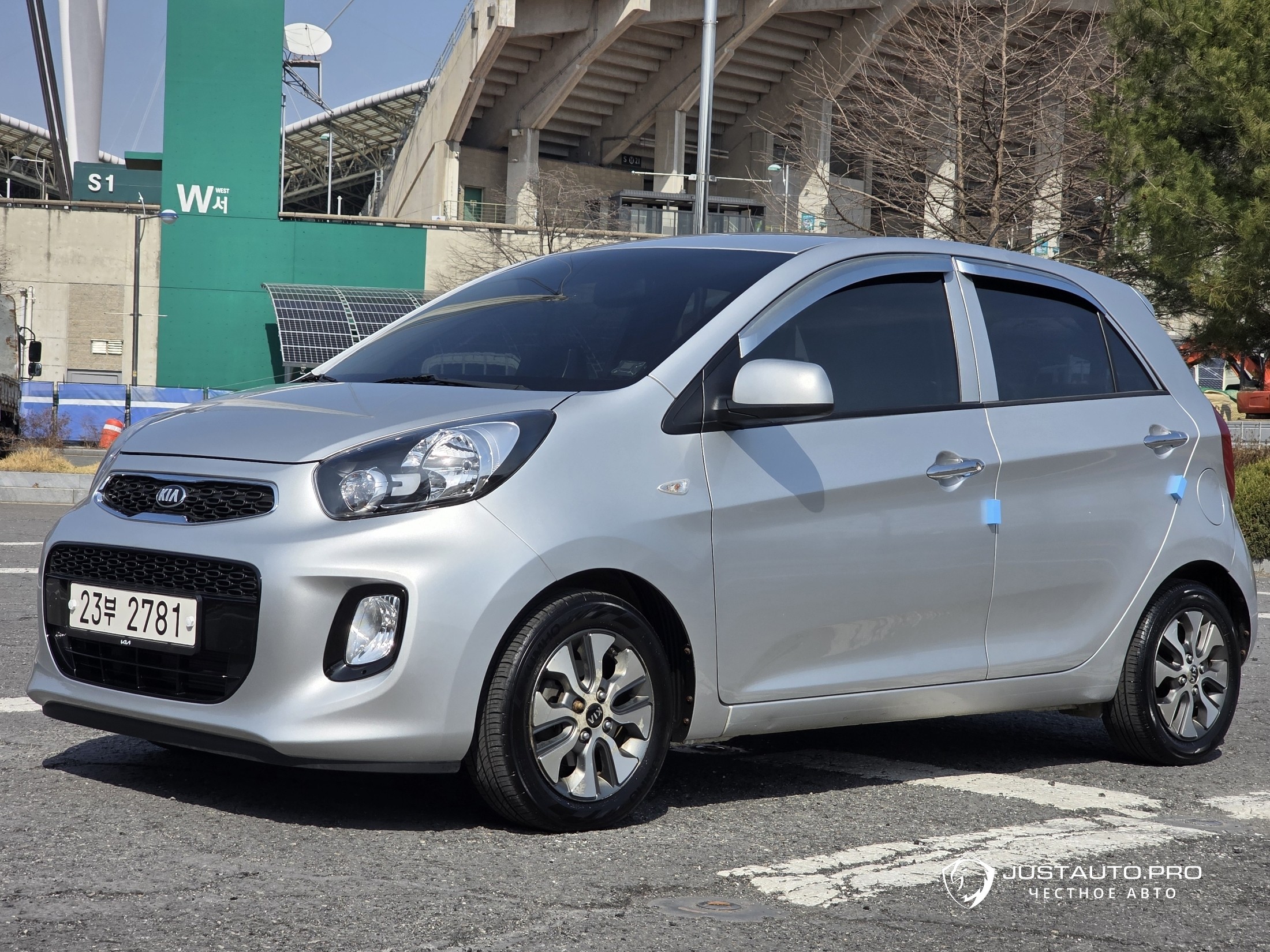 Автомобиль Kia morning