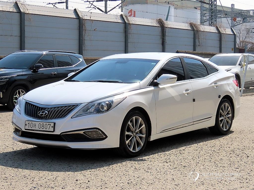 Автомобиль Hyundai Grandeur