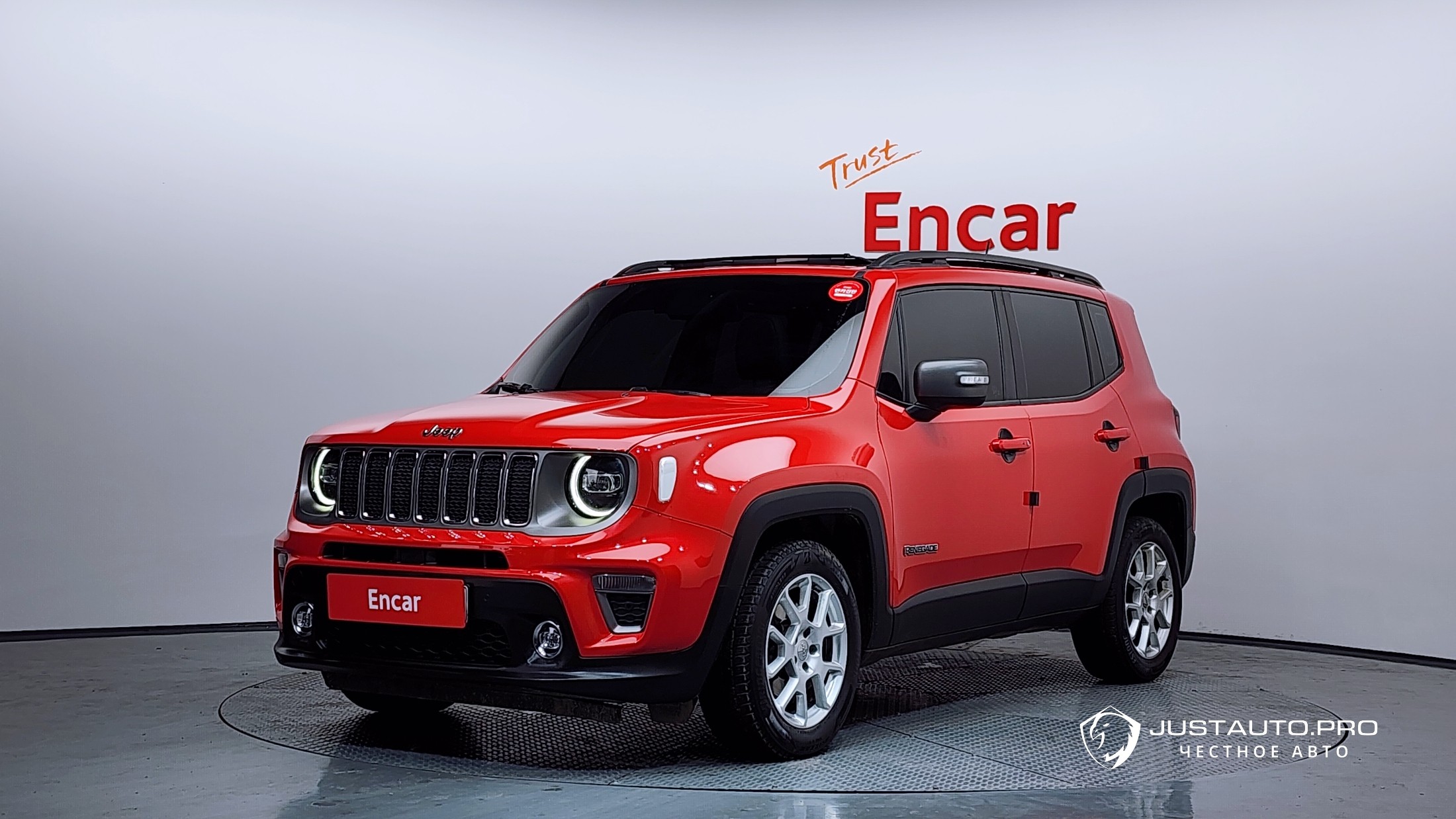 Автомобиль Jeep Renegade