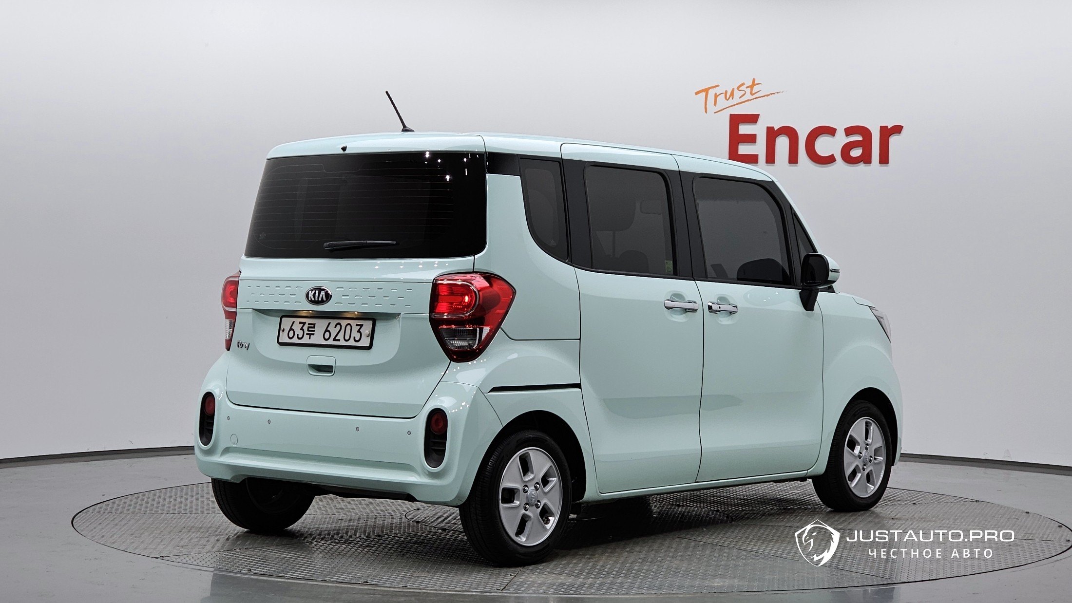 Автомобиль Kia RAY