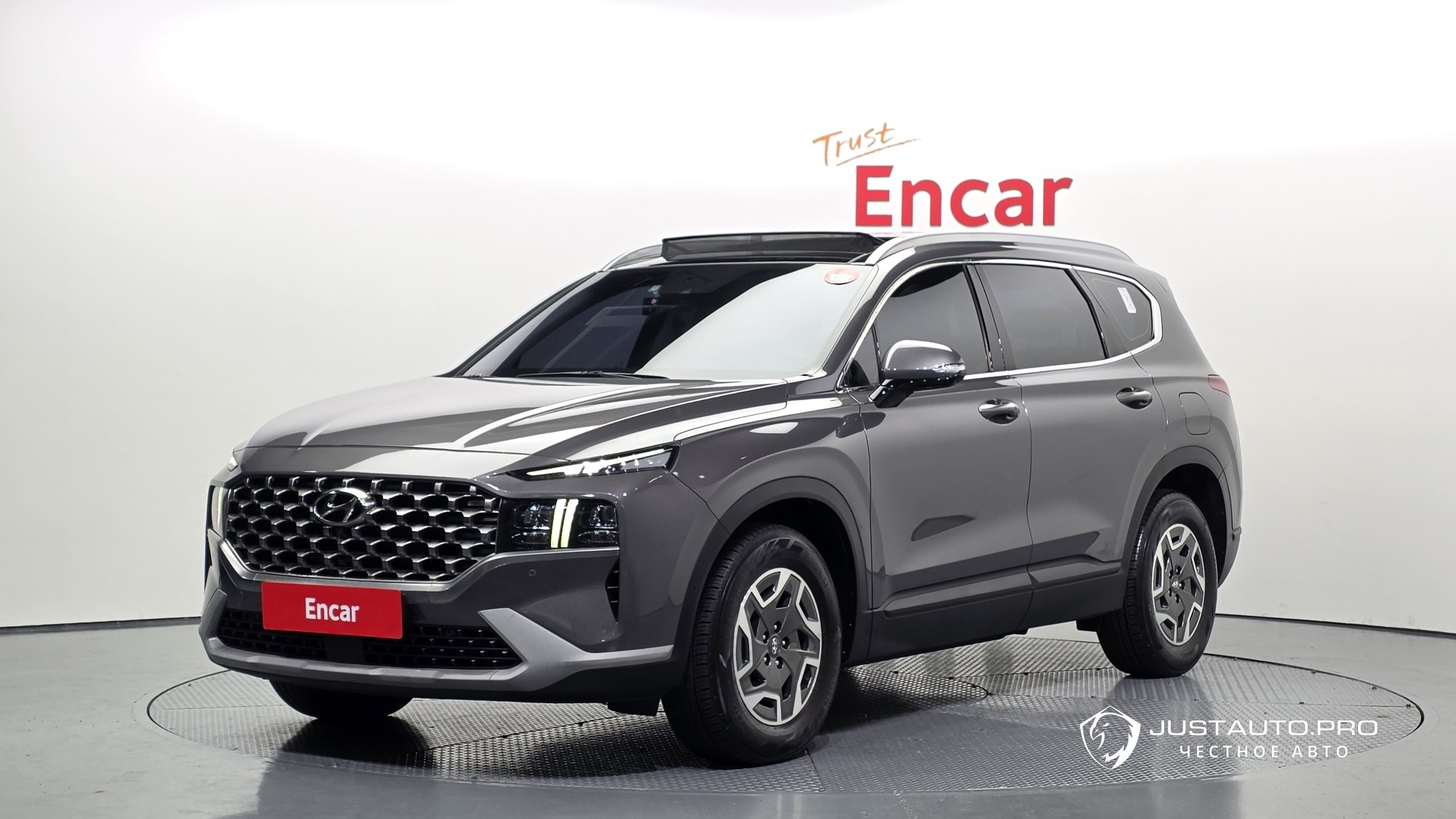 Автомобиль Hyundai Santafe