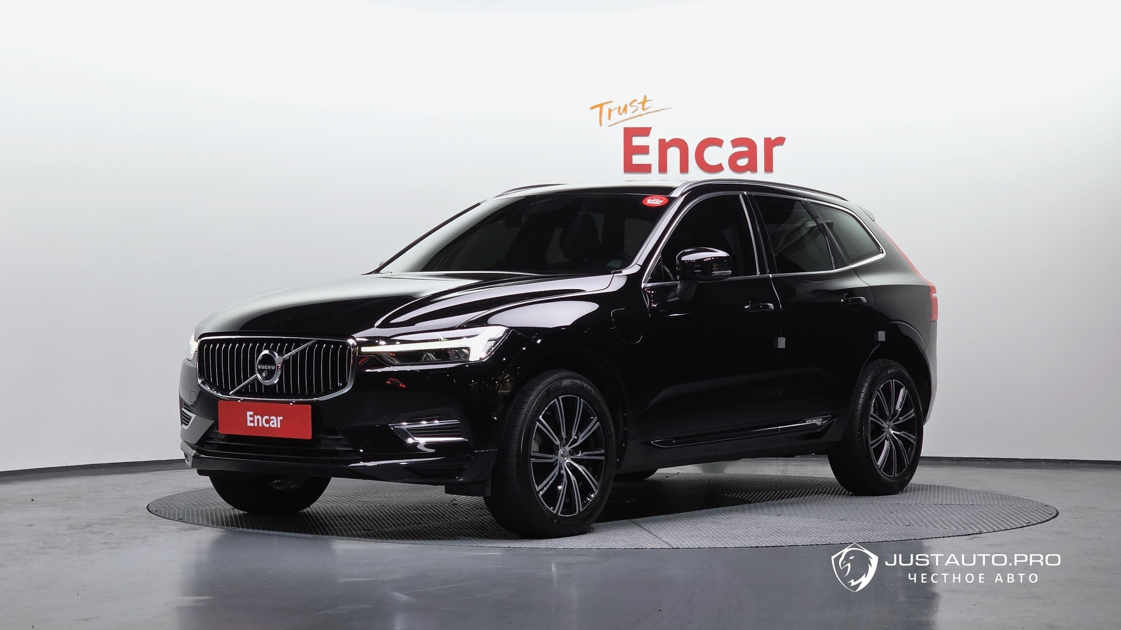 Автомобиль Volvo XC60