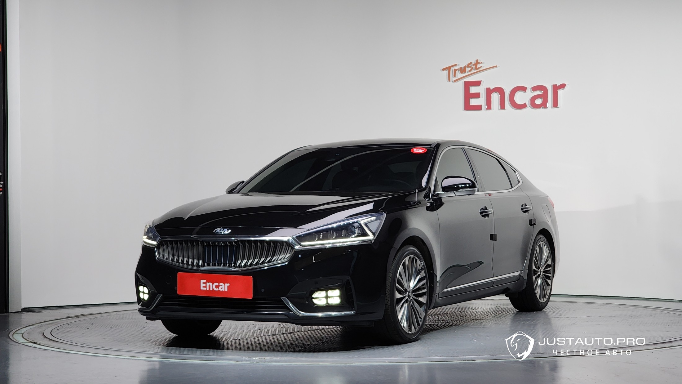 Автомобиль Kia K7