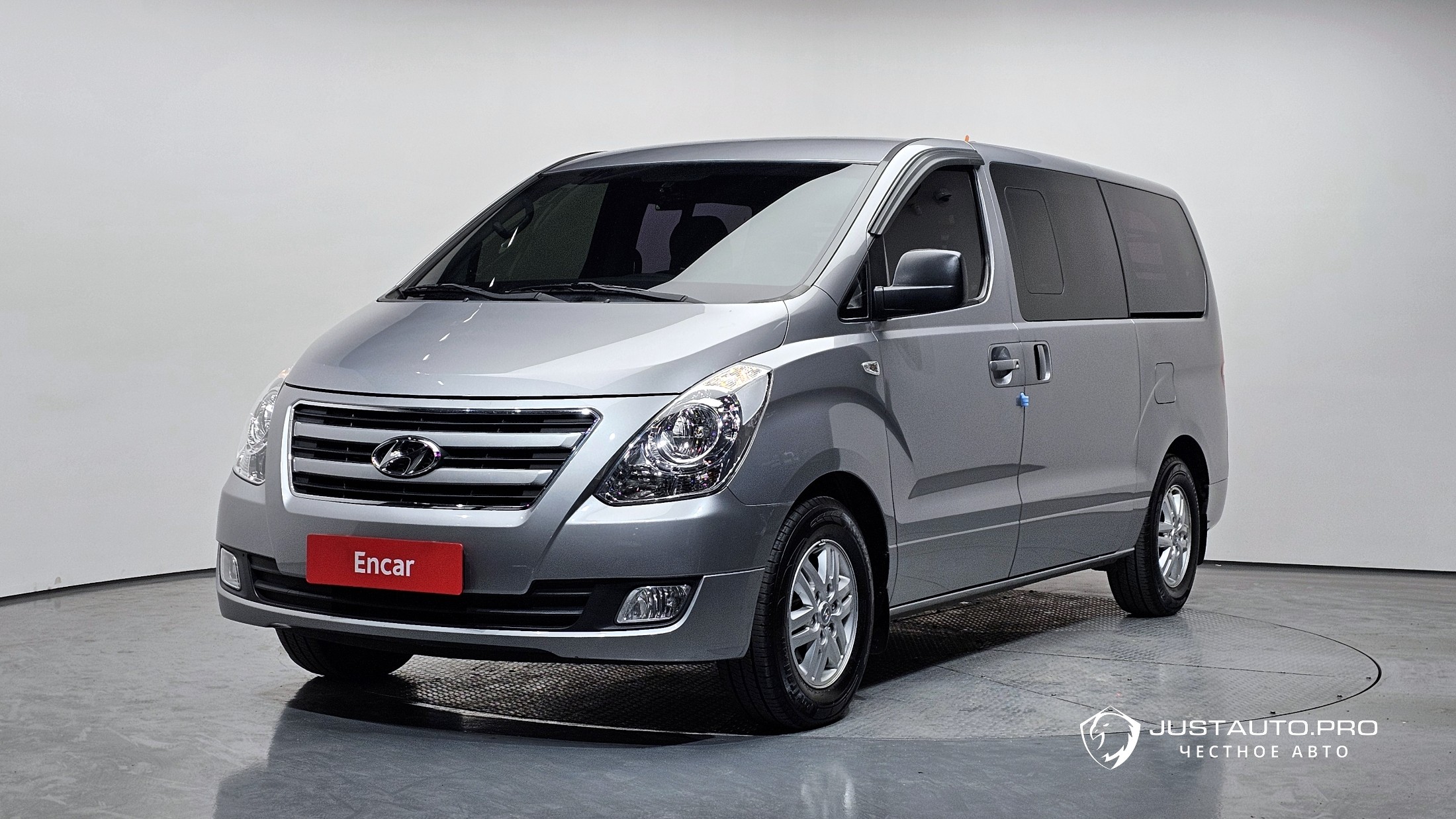 Автомобиль Hyundai Starex