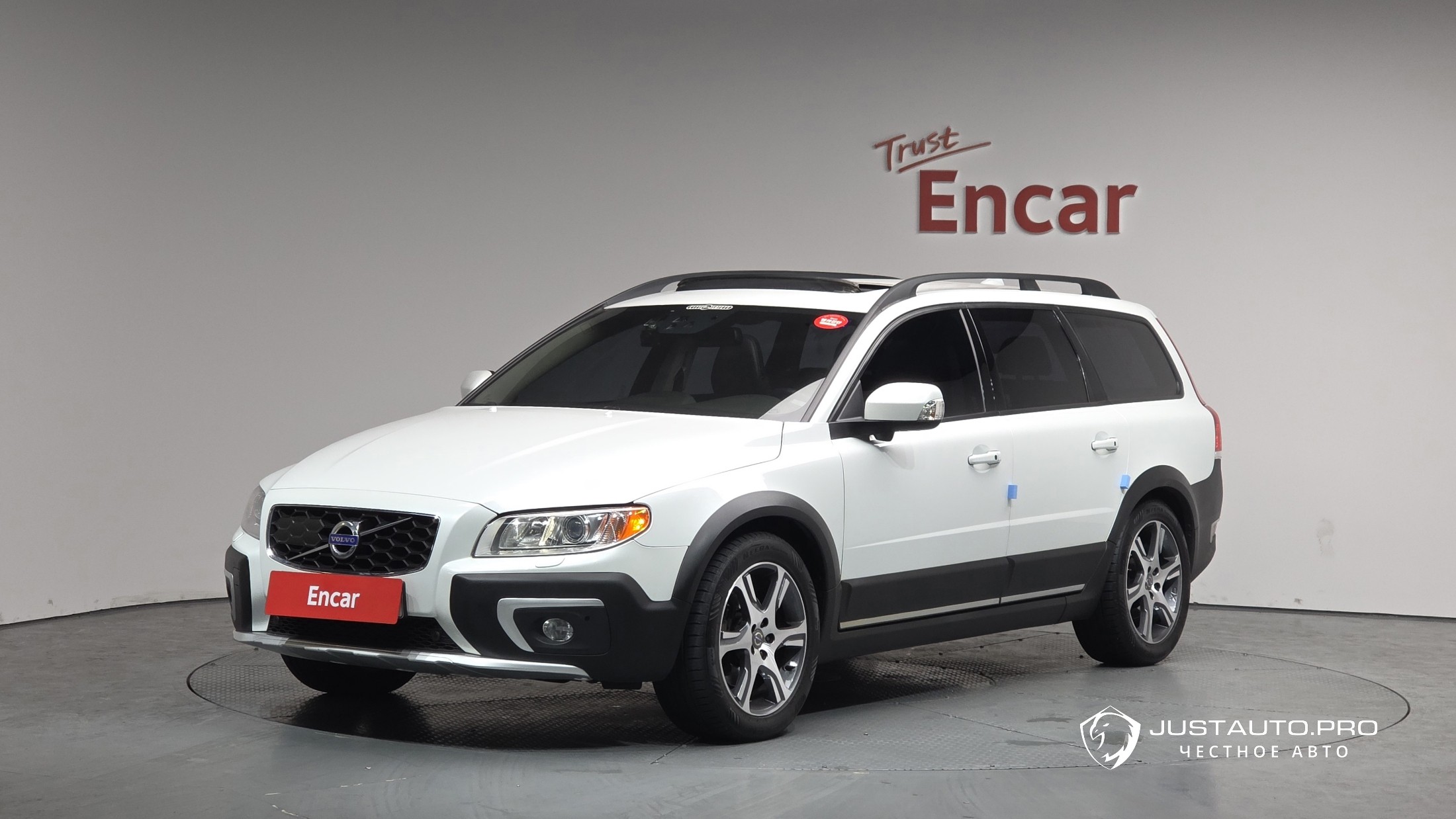 Автомобиль Volvo XC70