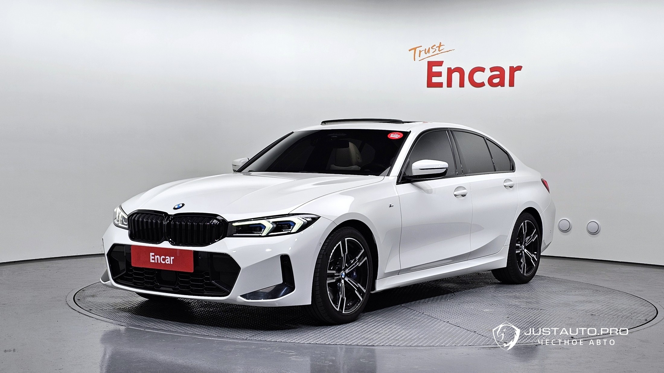 Автомобиль BMW 3-Series