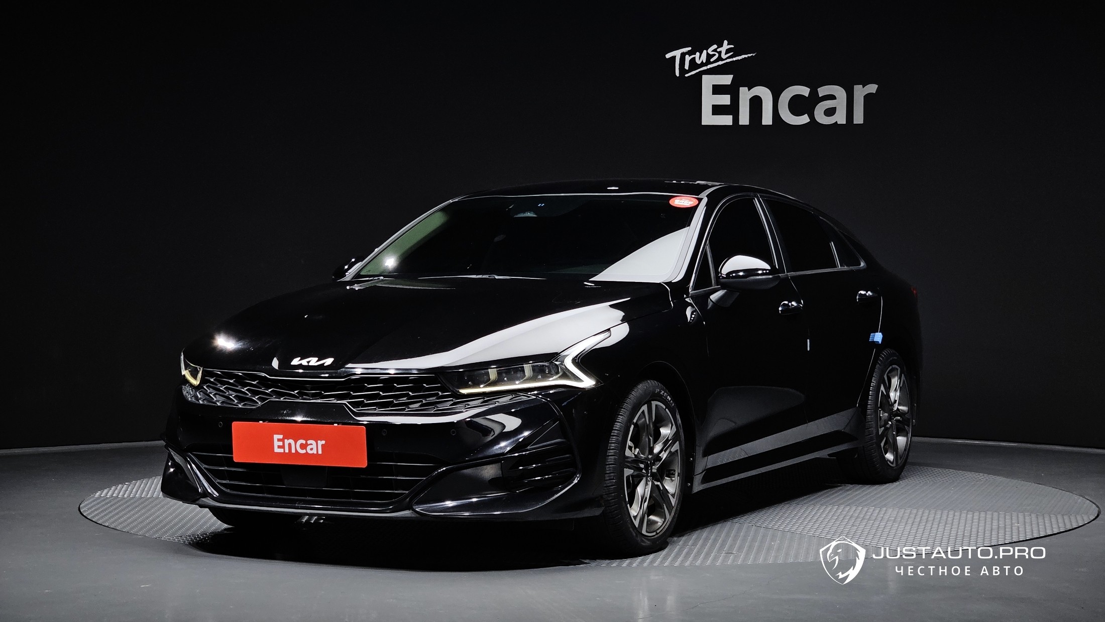 Автомобиль Kia K5