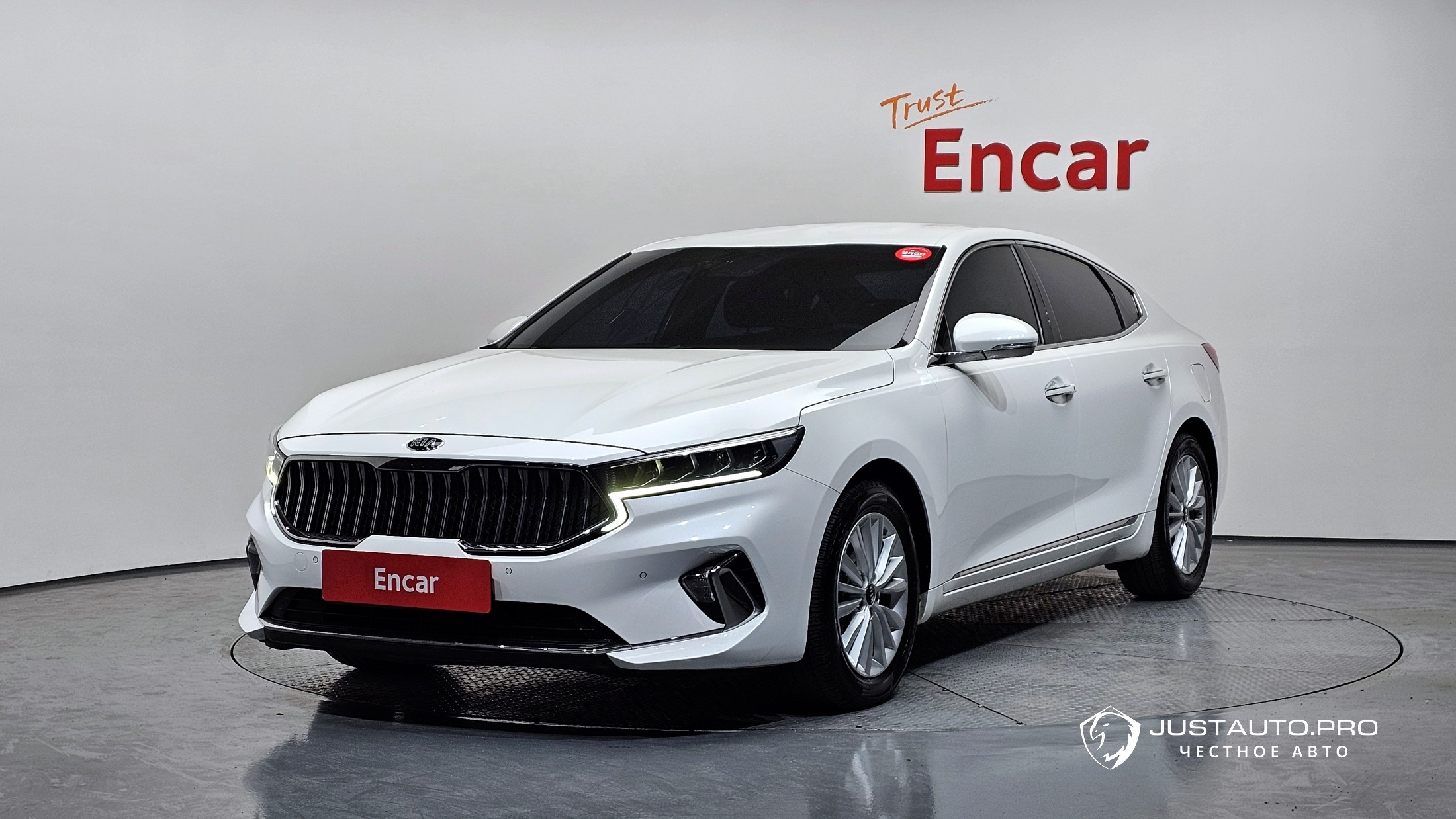 Автомобиль Kia K7