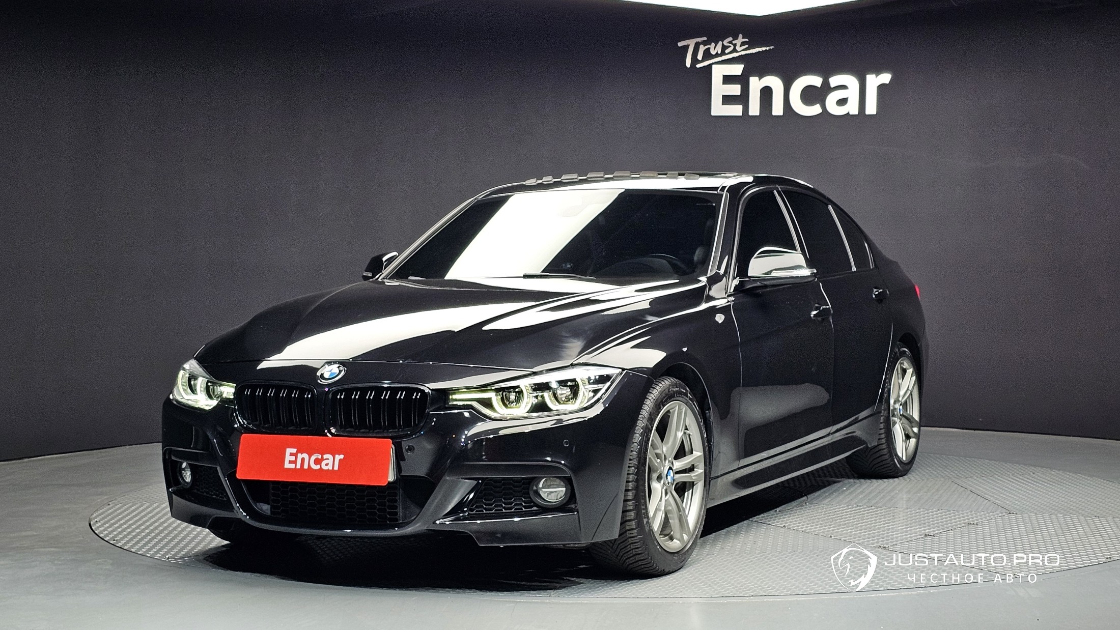 Автомобиль BMW 3-Series