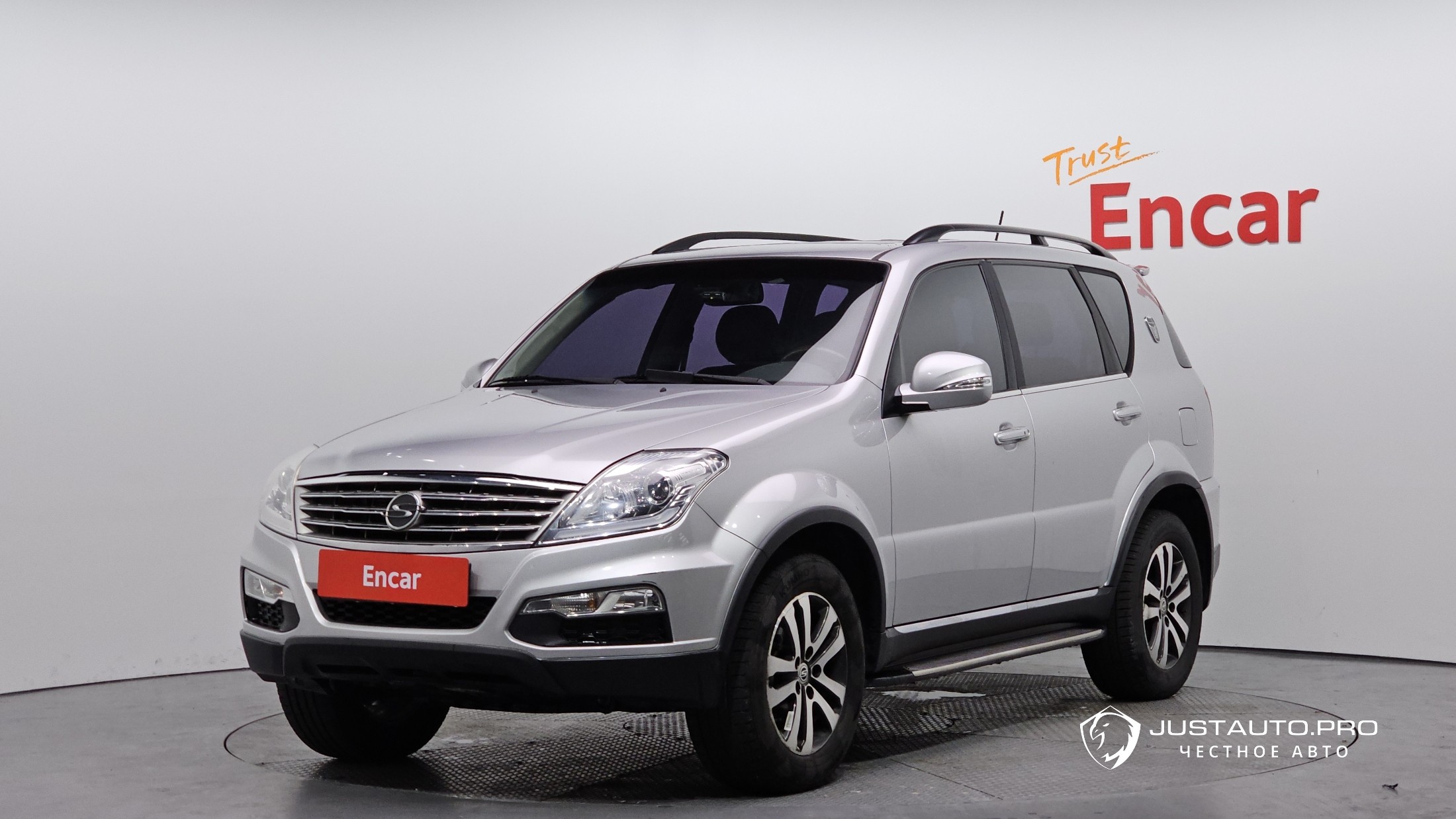 Автомобиль KG_Mobility_Ssangyong Rexton
