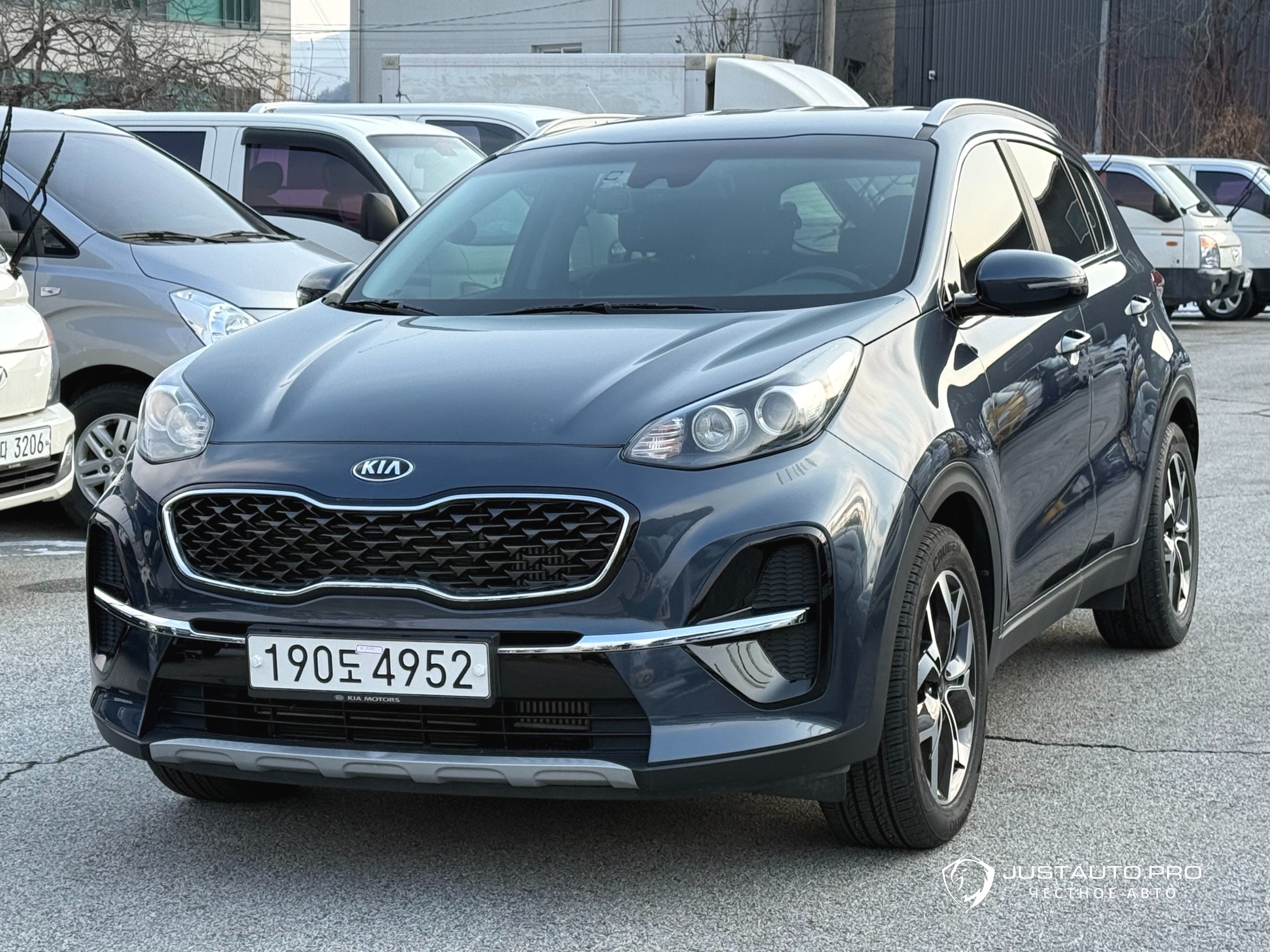 Автомобиль Kia Sportage