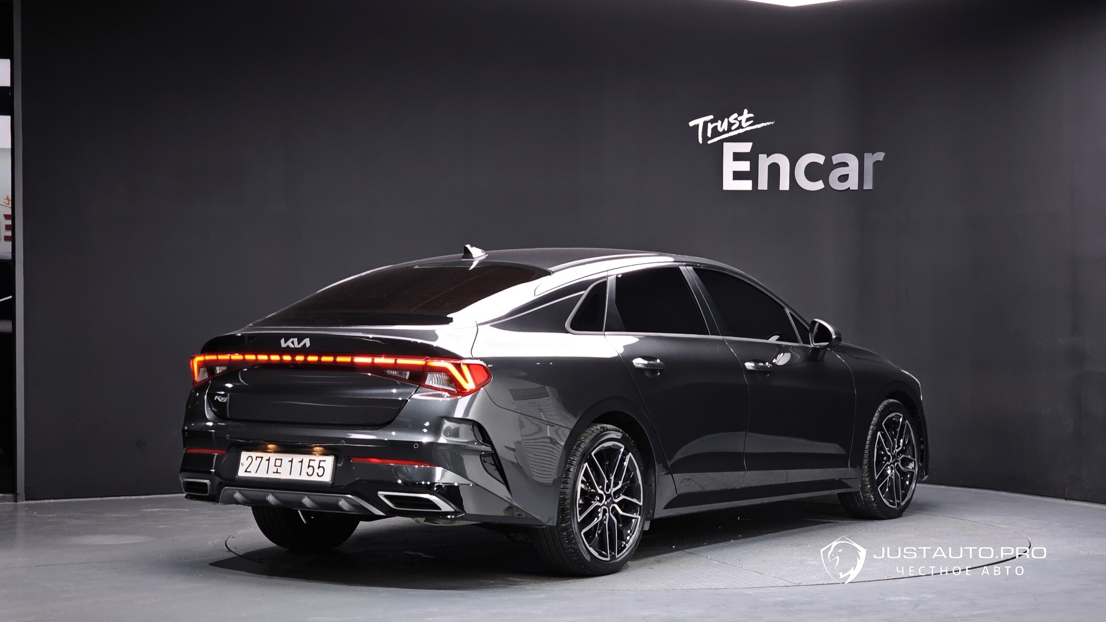 Автомобиль Kia K5