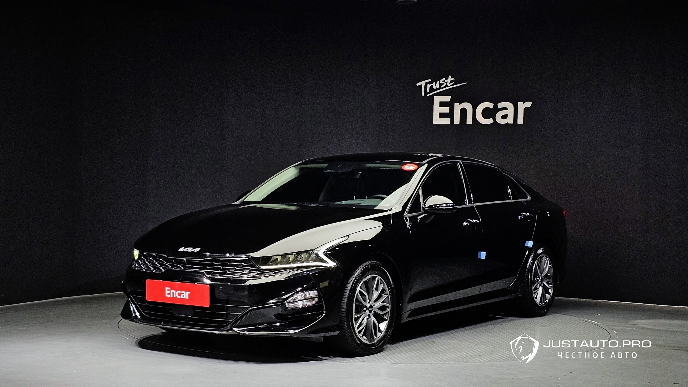 Автомобиль Kia K5