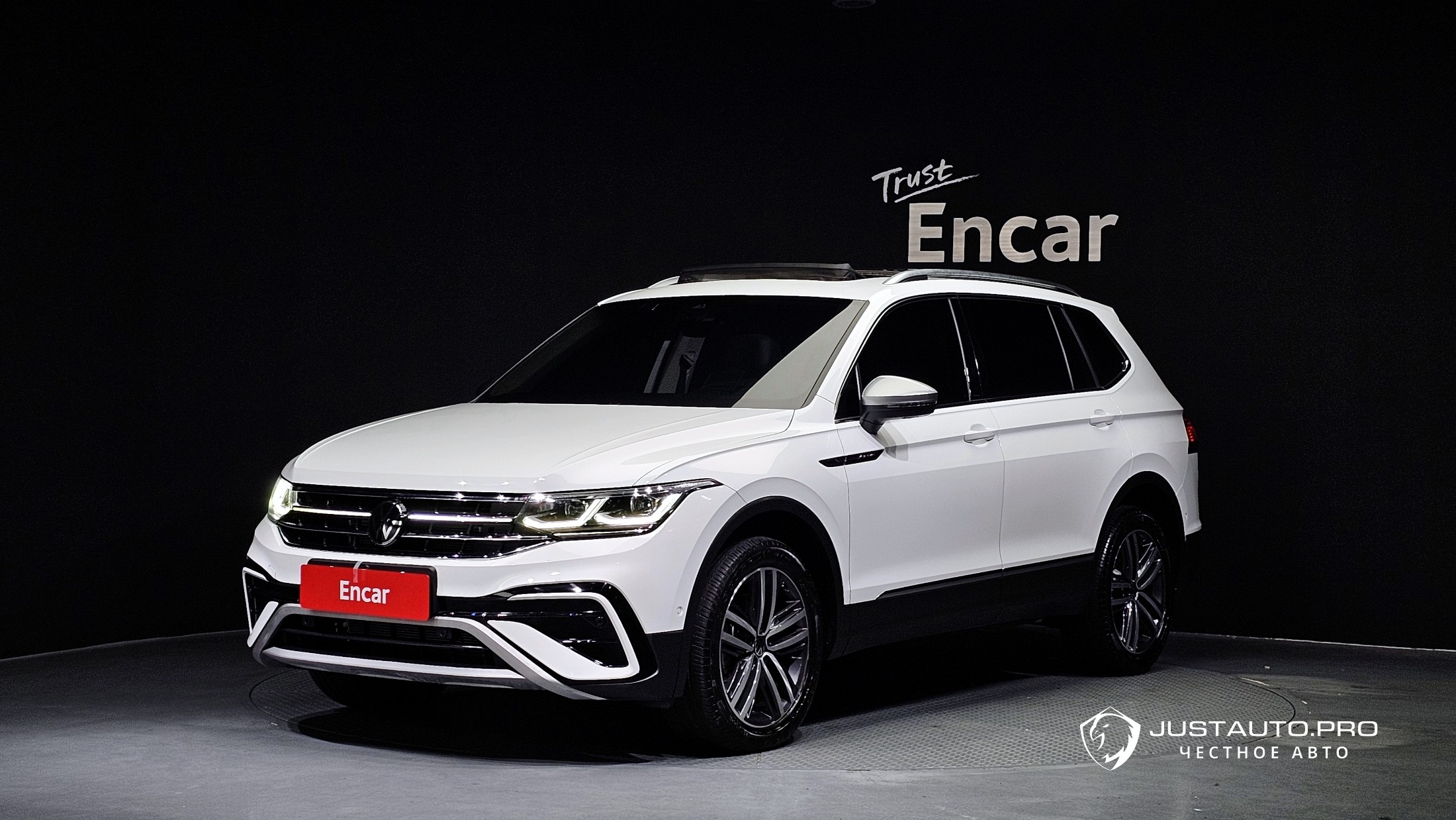Автомобиль Volkswagen Tiguan