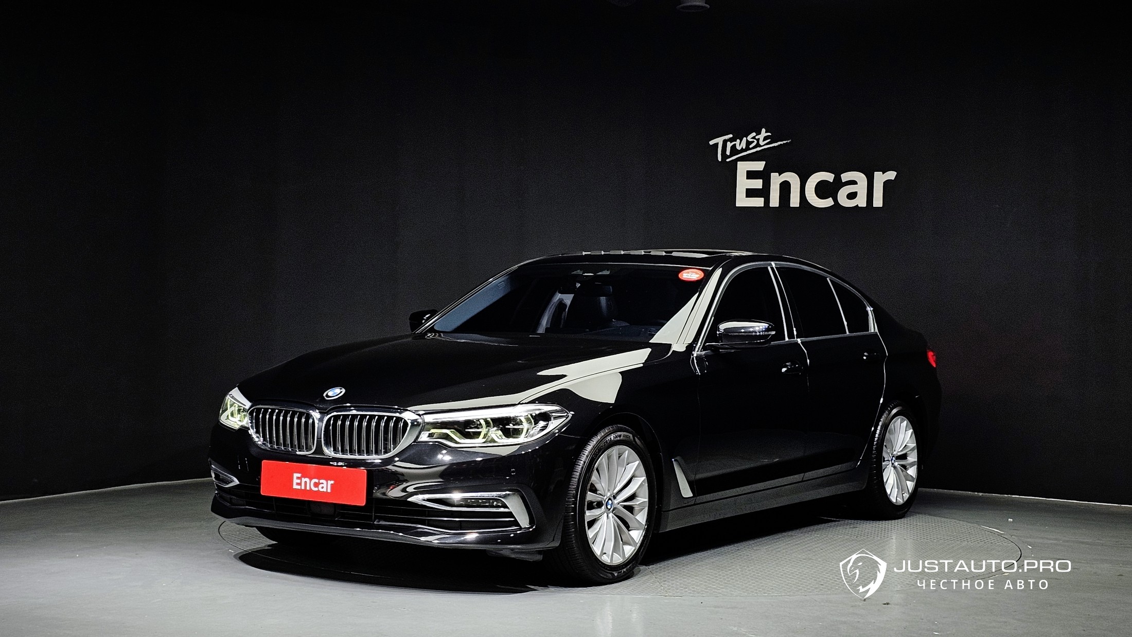 Автомобиль BMW 5-Series