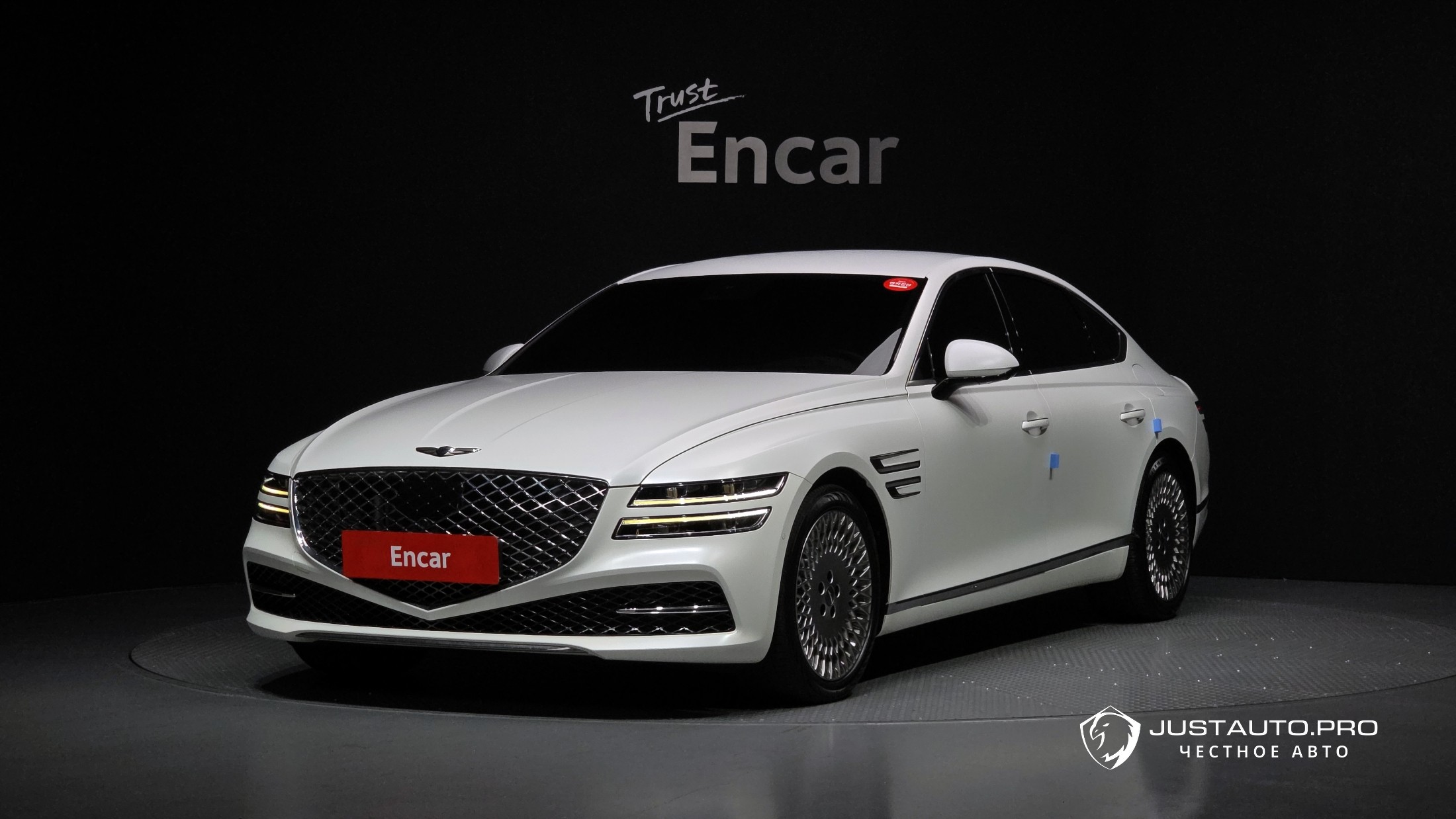 Автомобиль Genesis G80