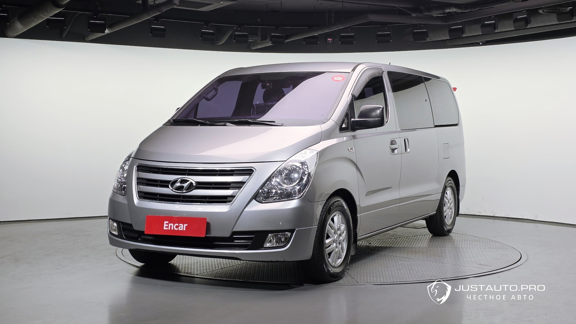 Автомобиль Hyundai Starex