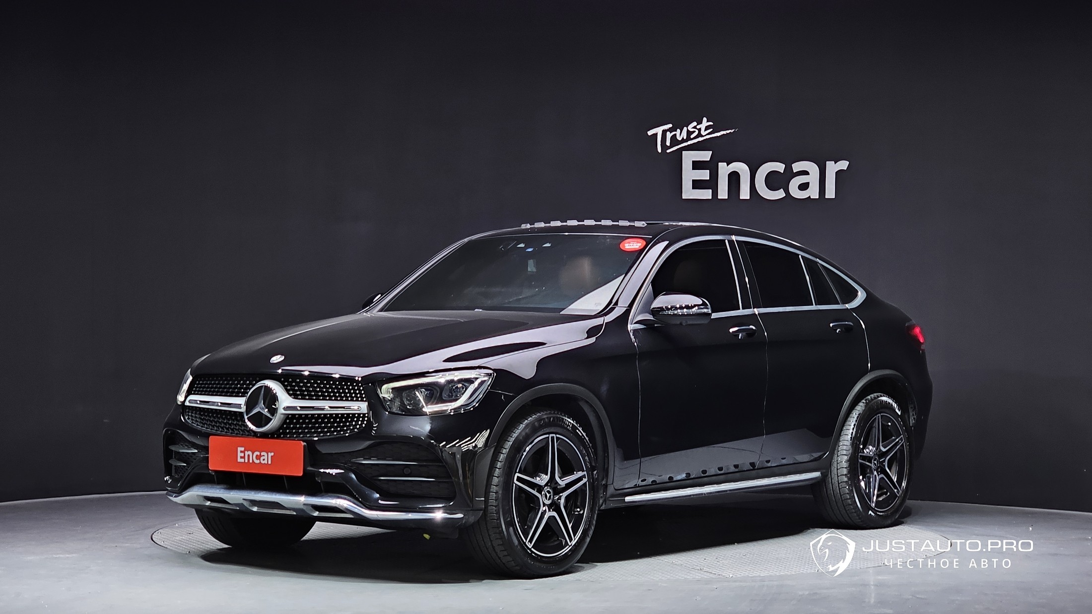 Автомобиль Mercedes-Benz GLC-Class