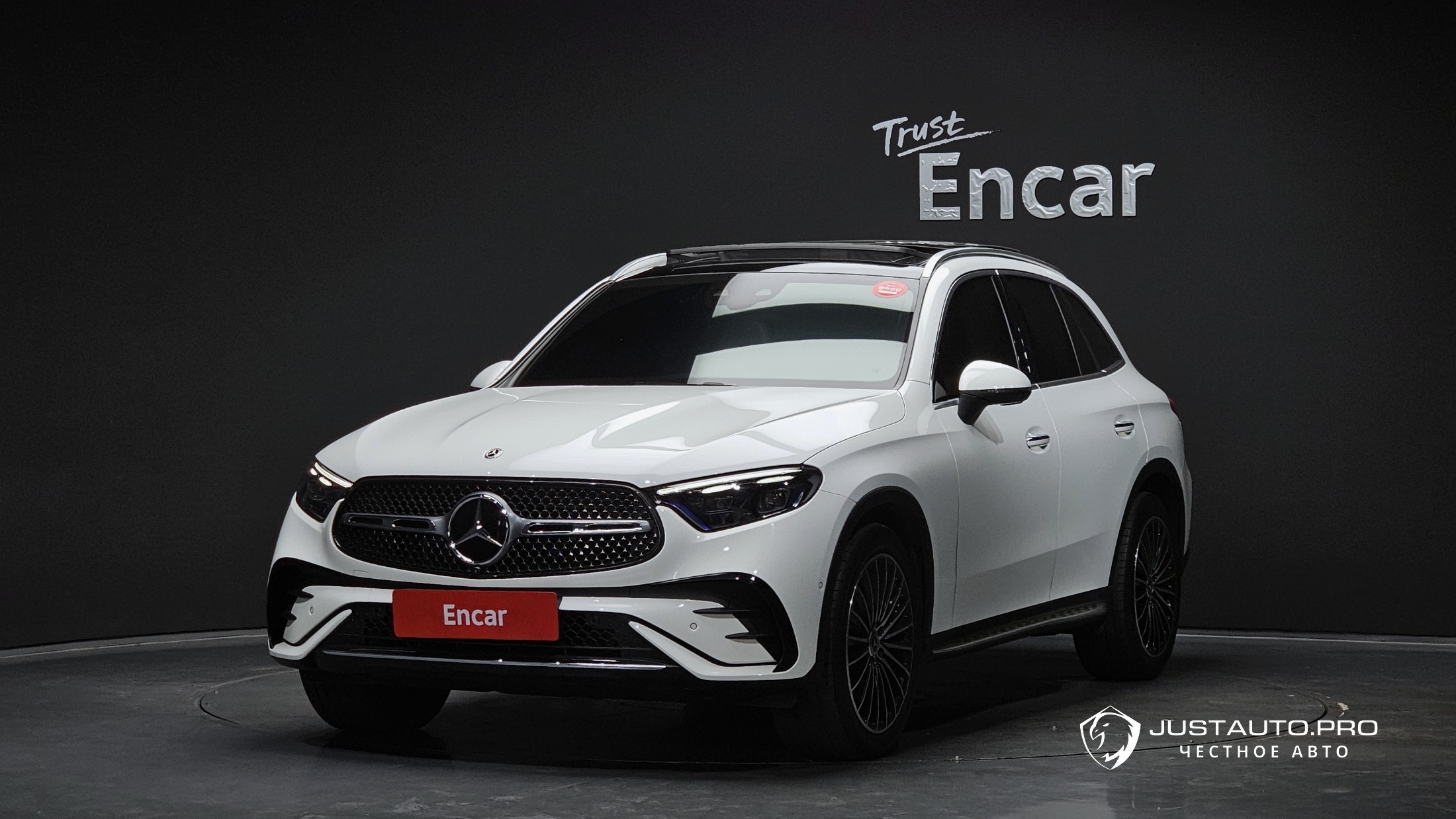 Автомобиль Mercedes-Benz GLC-Class