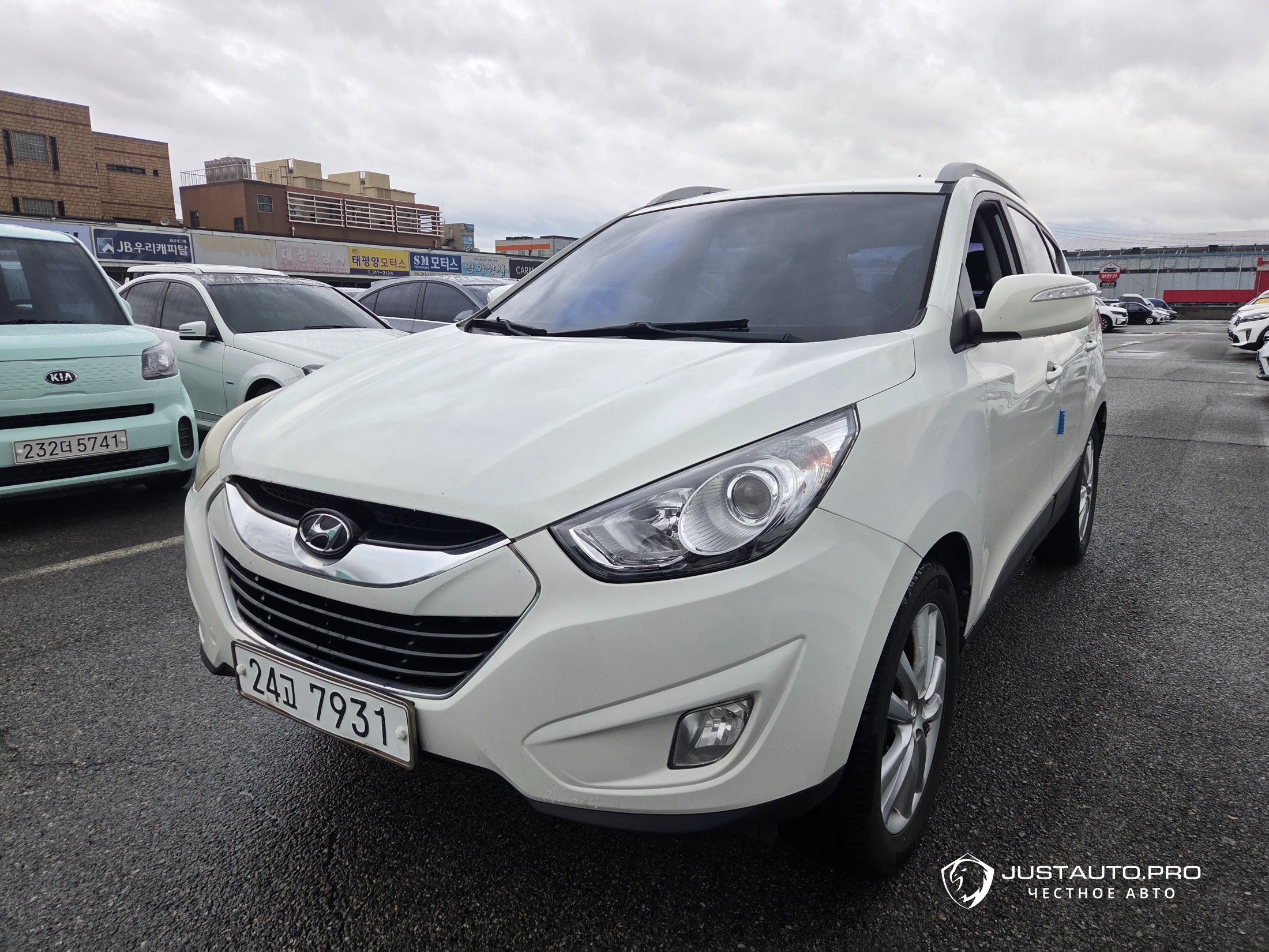 Автомобиль Hyundai Tucson