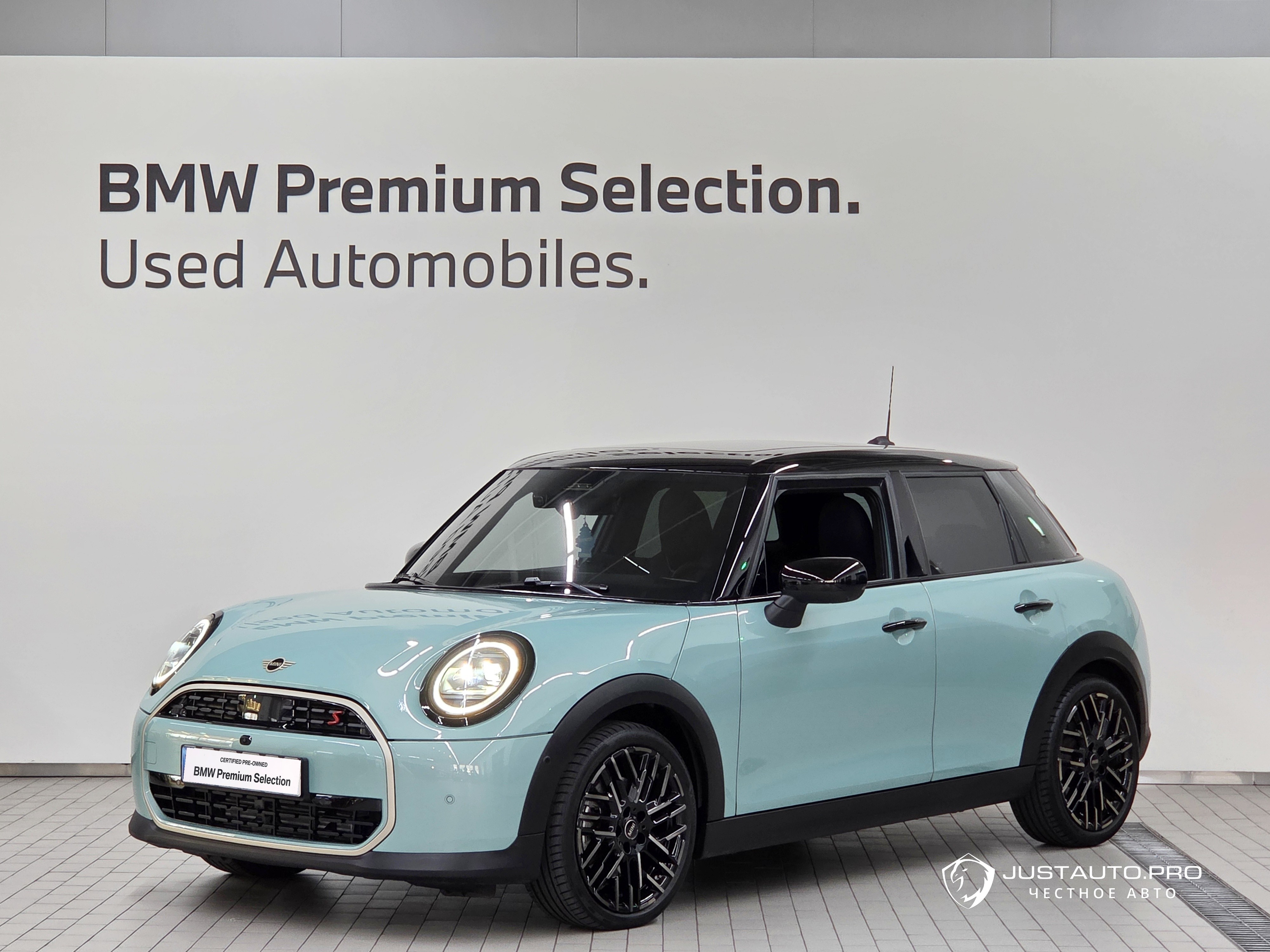 Автомобиль Mini Cooper