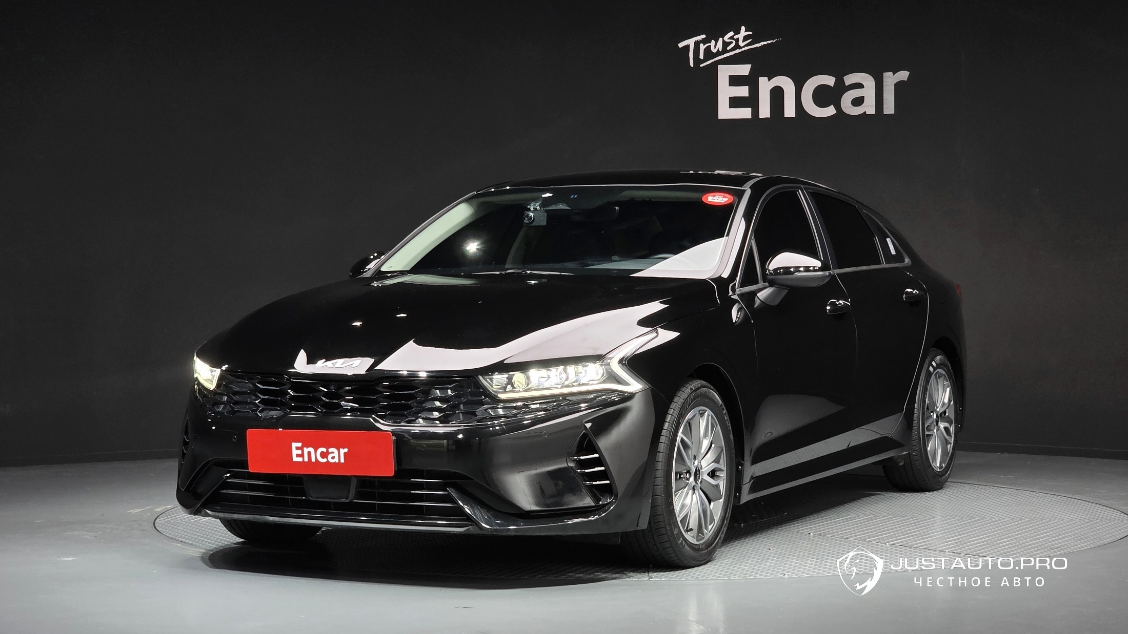 Автомобиль Kia K5