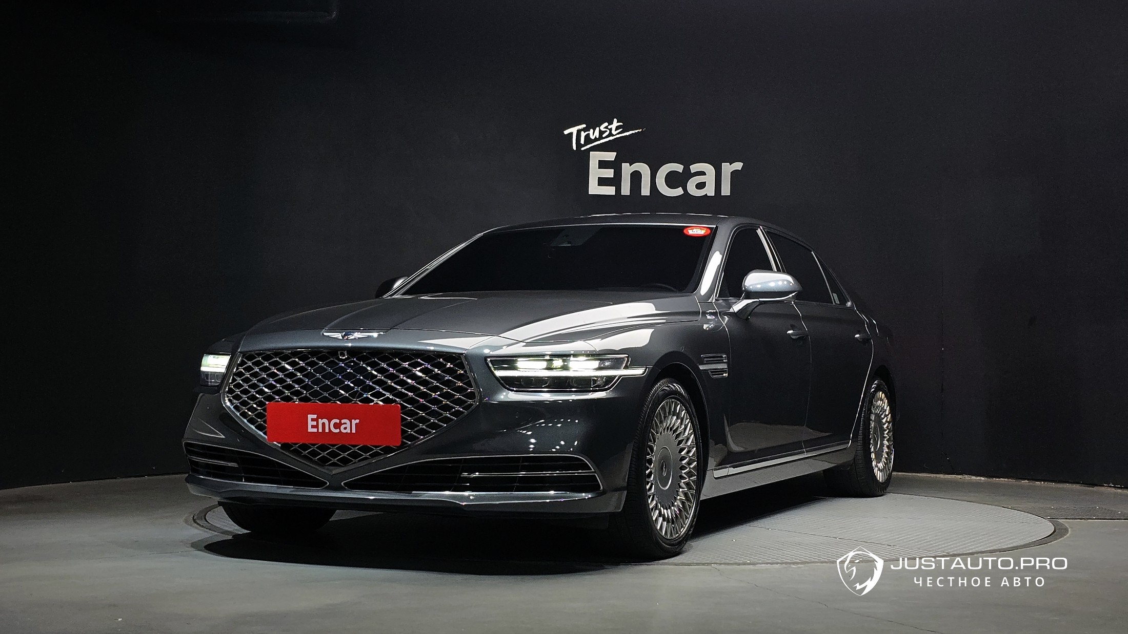 Автомобиль Genesis G90