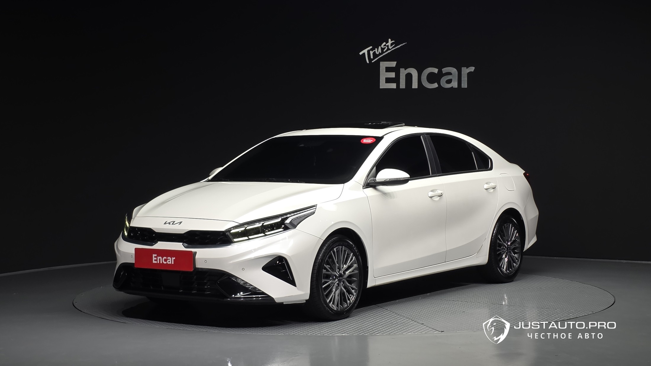 Автомобиль Kia K3