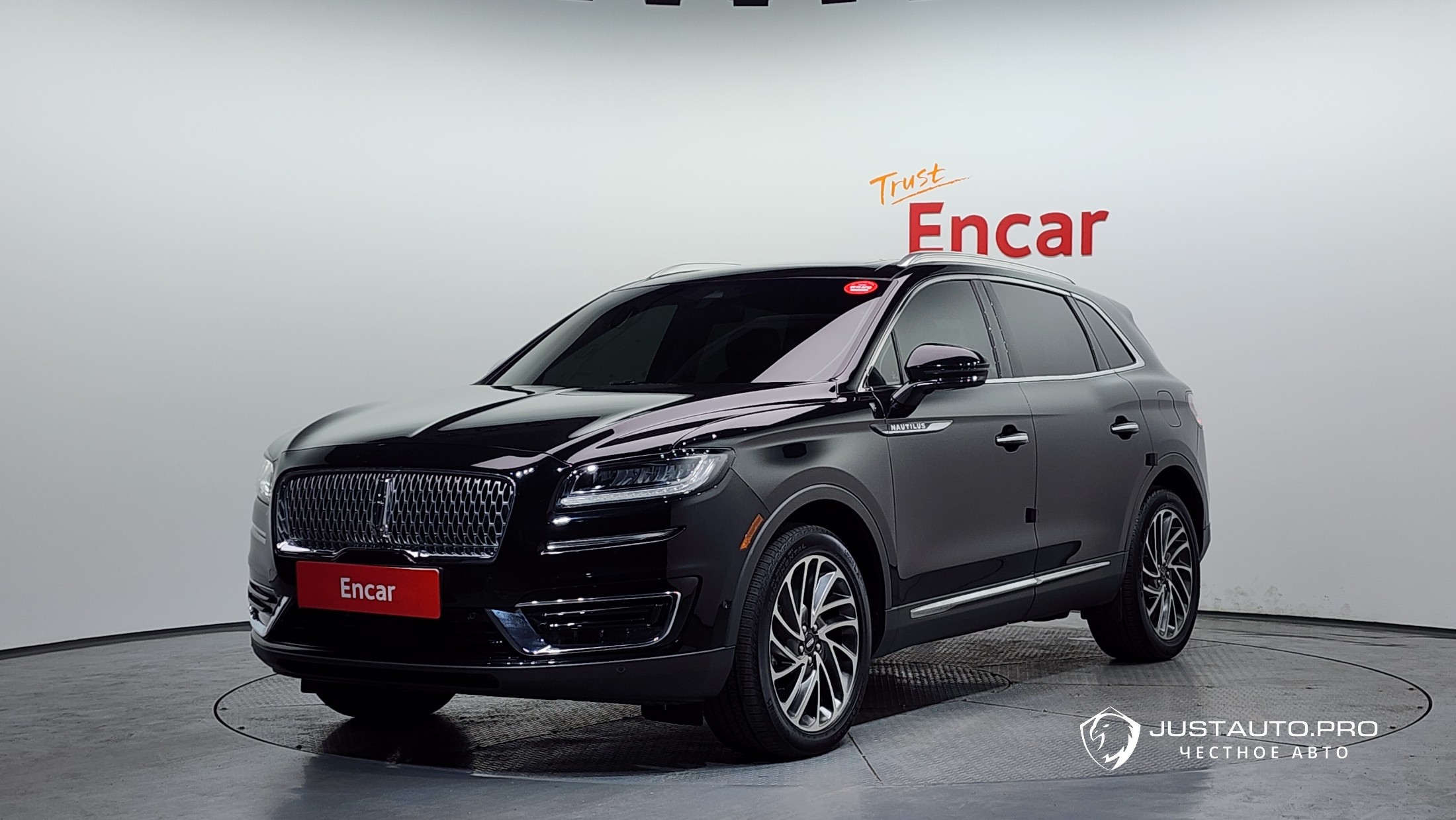 Автомобиль Lincoln Nautilus