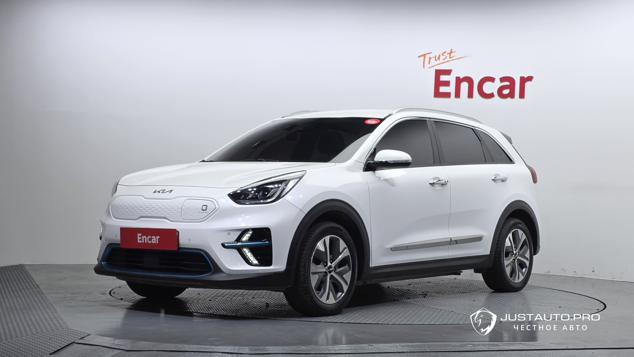 Автомобиль Kia Niro