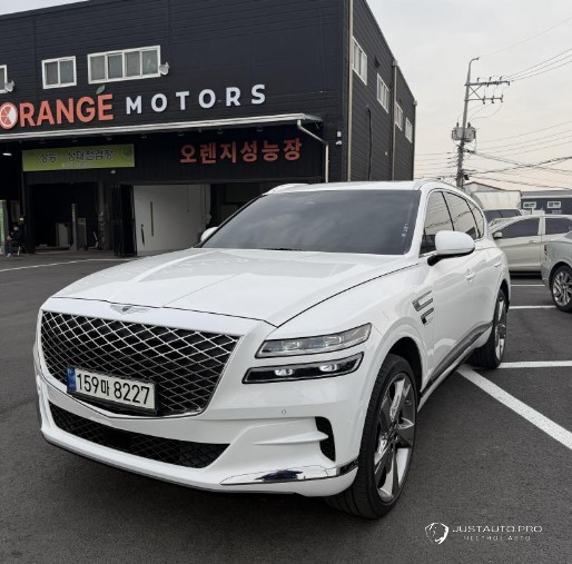 Автомобиль Genesis GV80