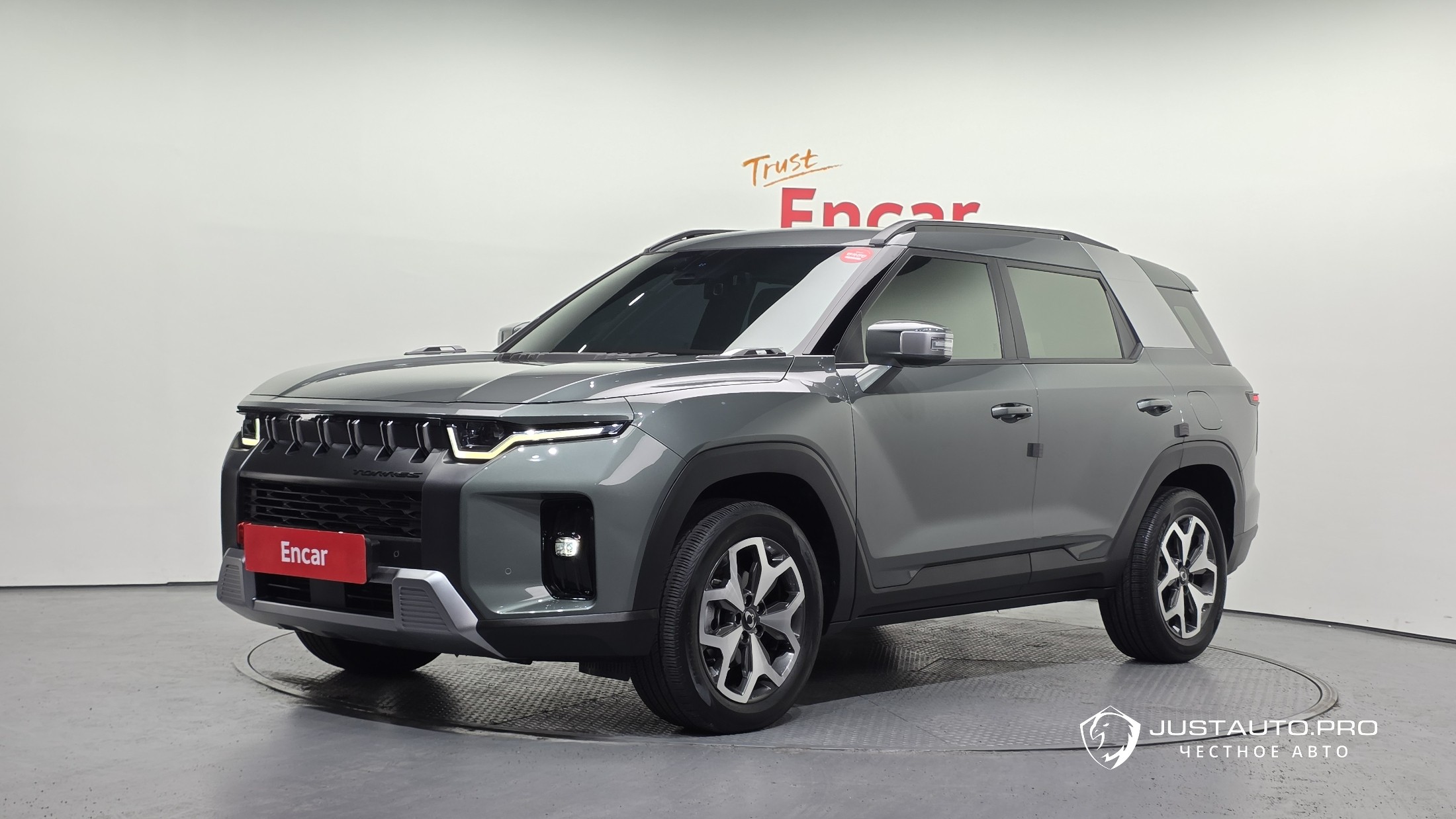 Автомобиль KG_Mobility_Ssangyong Torres