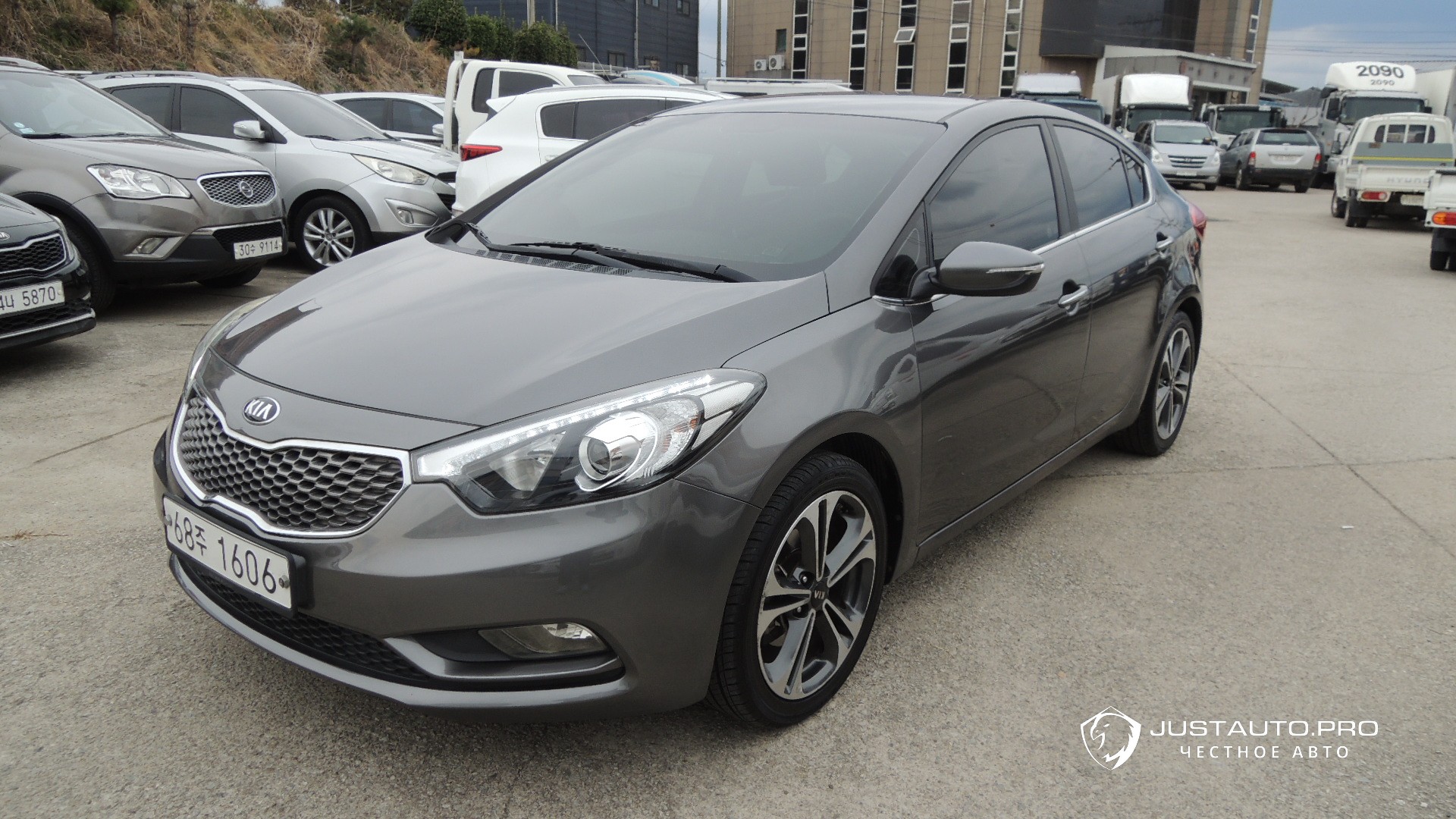 Автомобиль Kia K3