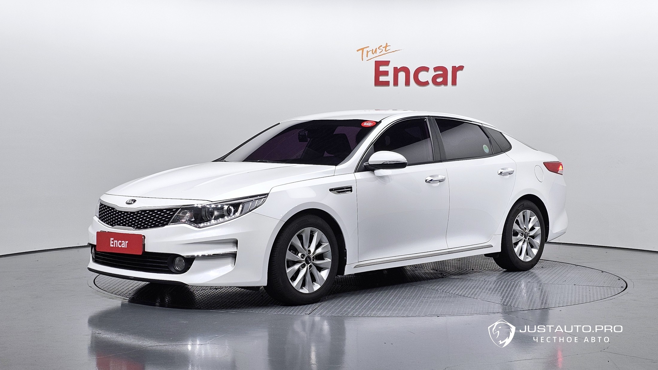 Автомобиль Kia K5