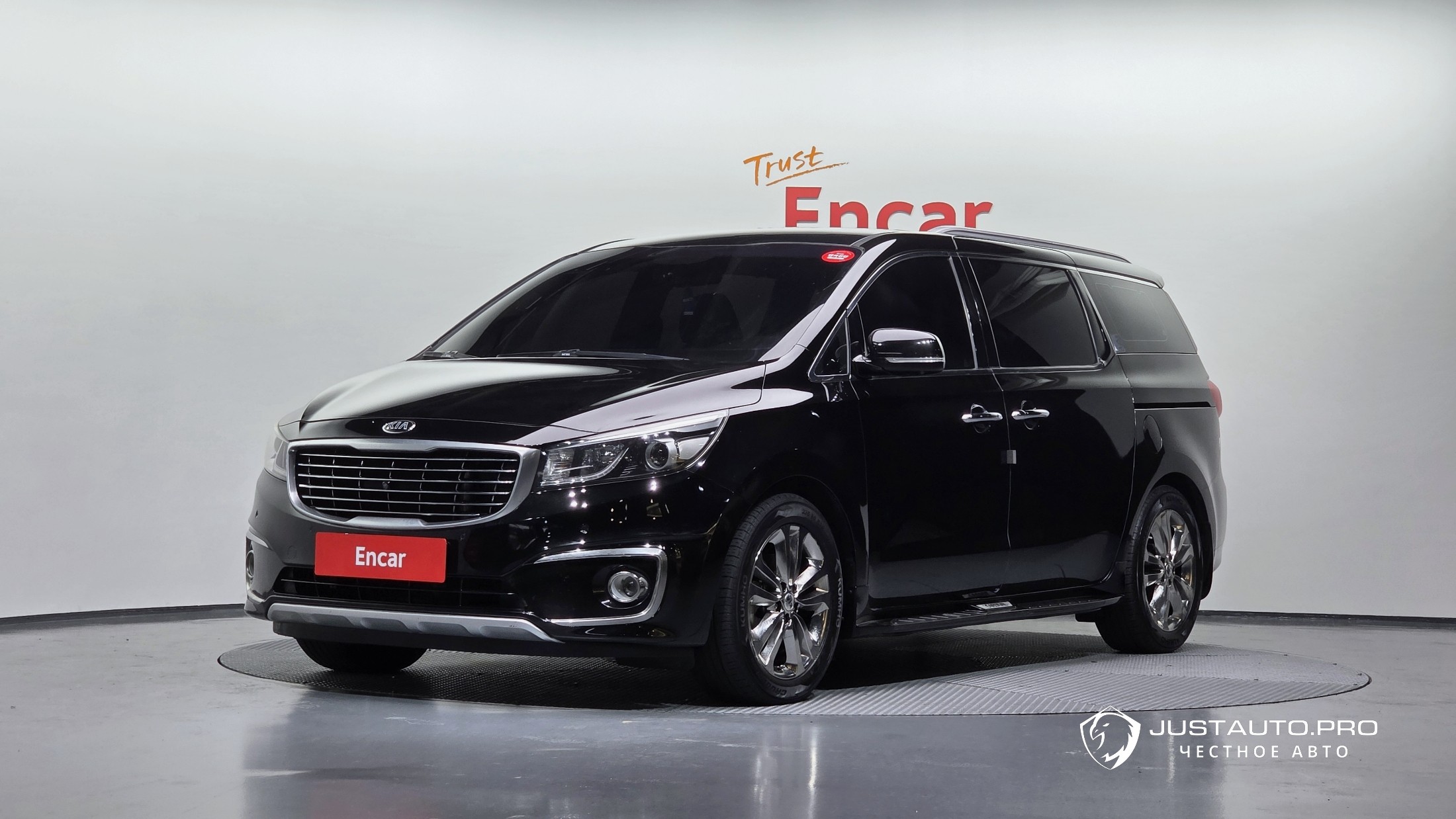Автомобиль Kia Canival