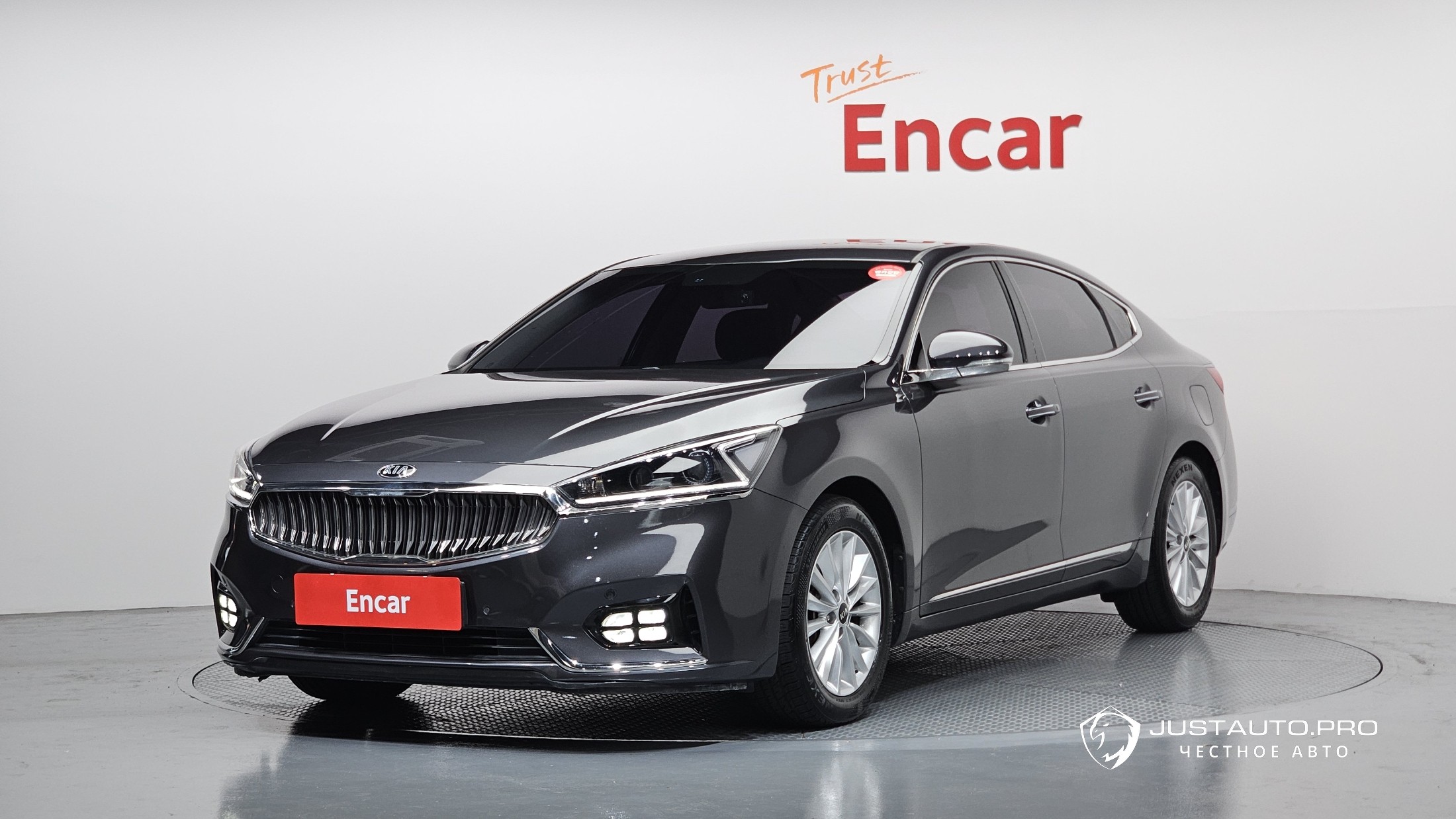 Автомобиль Kia K7