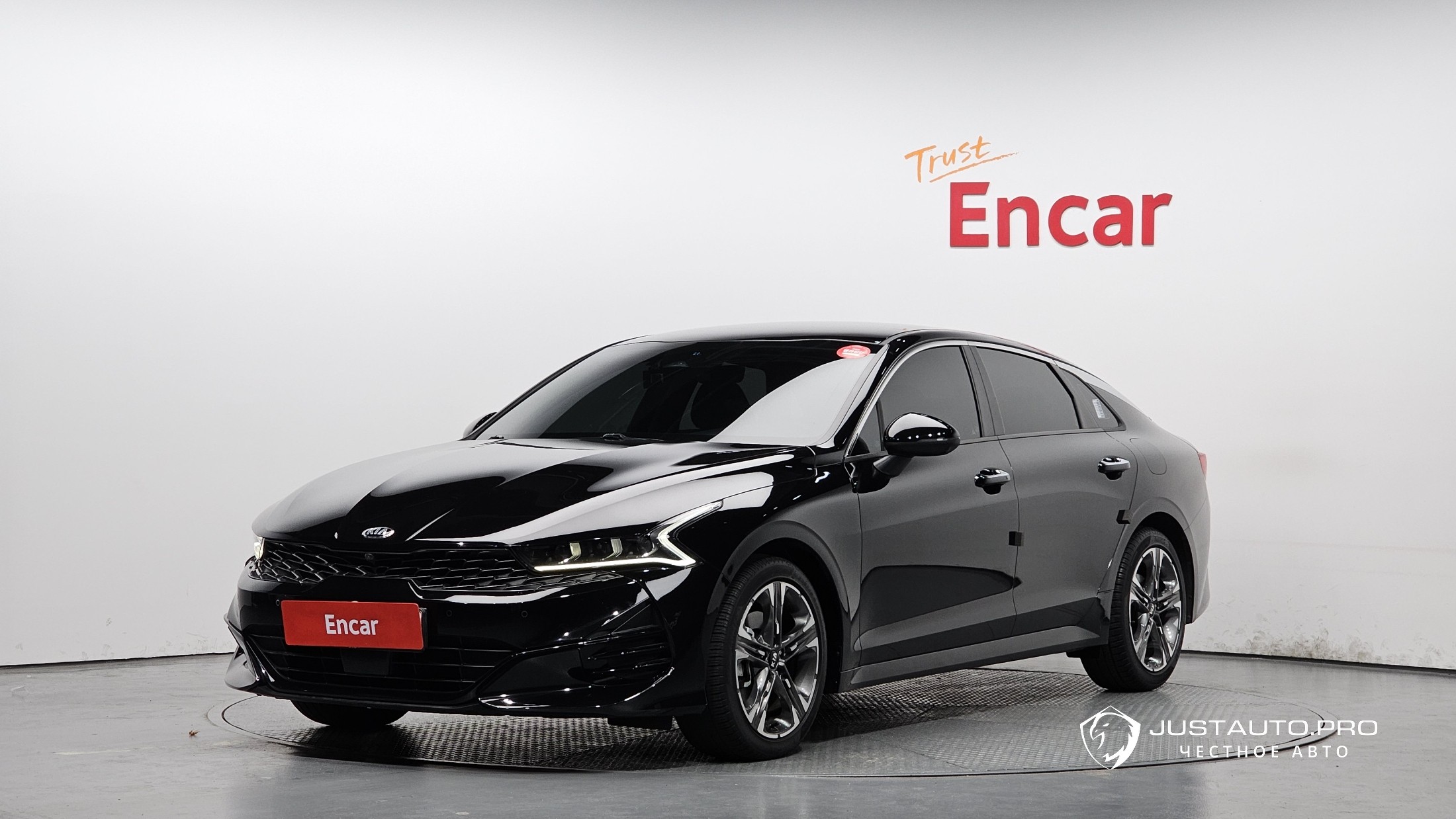 Автомобиль Kia K5