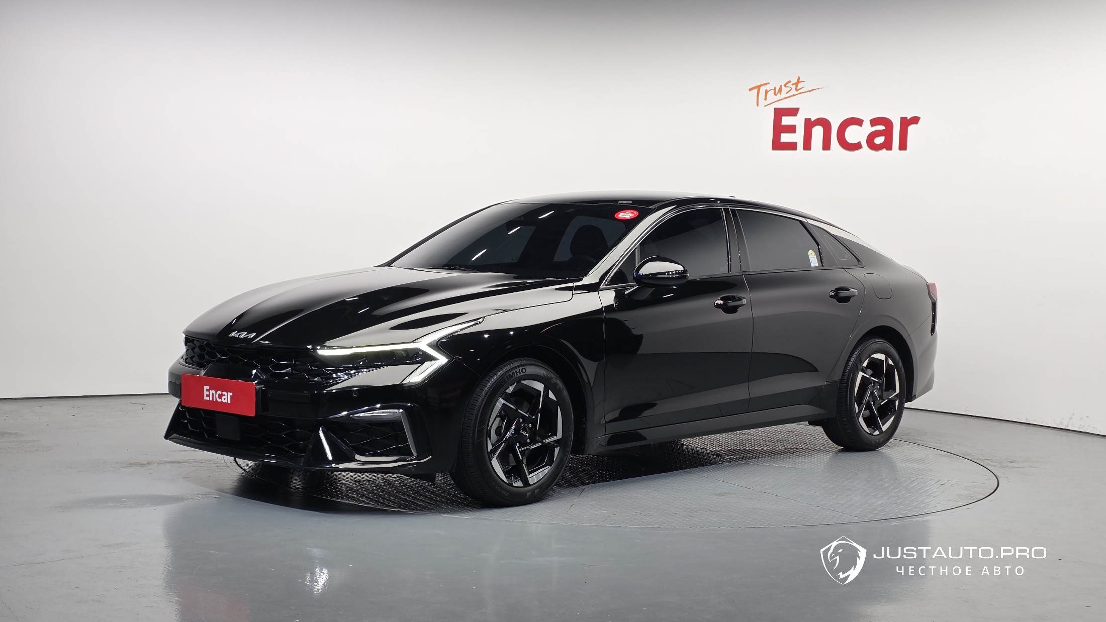 Автомобиль Kia K5