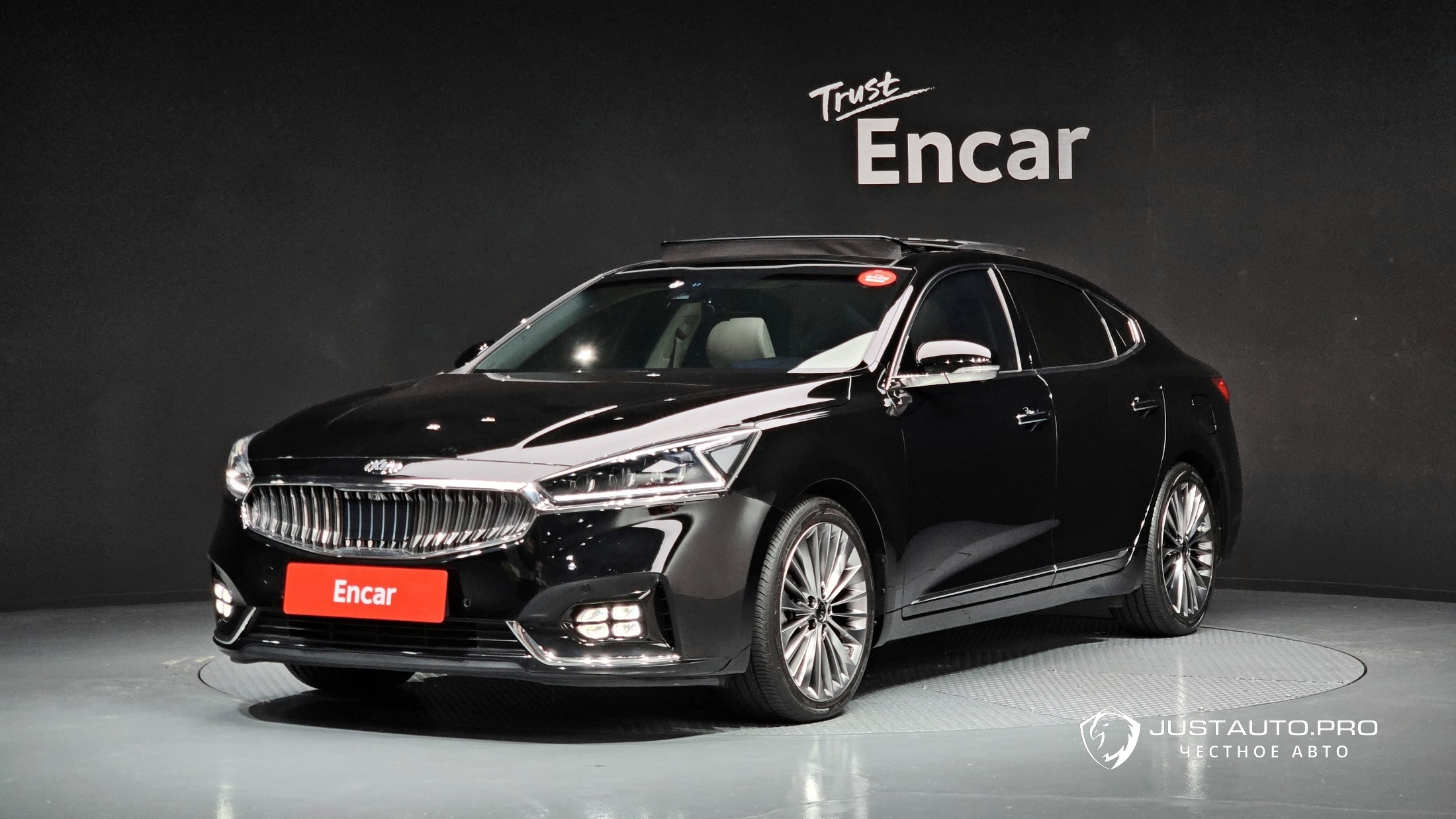 Автомобиль Kia K7