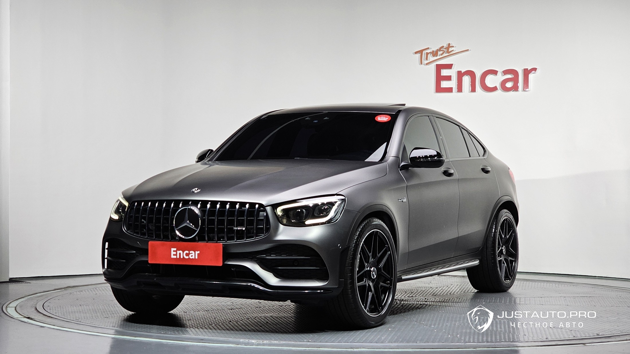 Автомобиль Mercedes-Benz GLC-Class