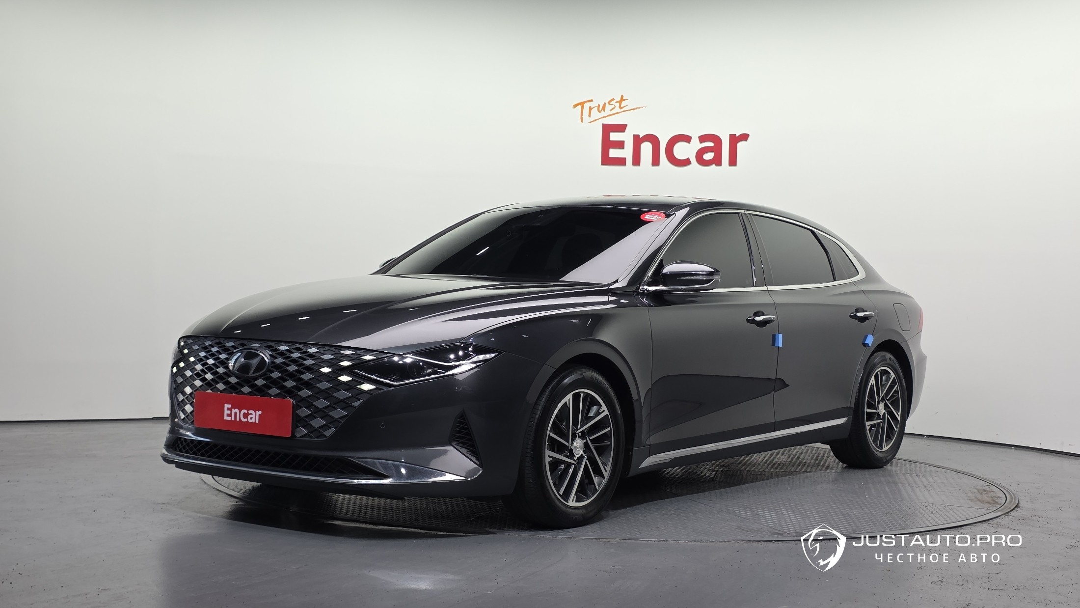 Автомобиль Hyundai Grandeur