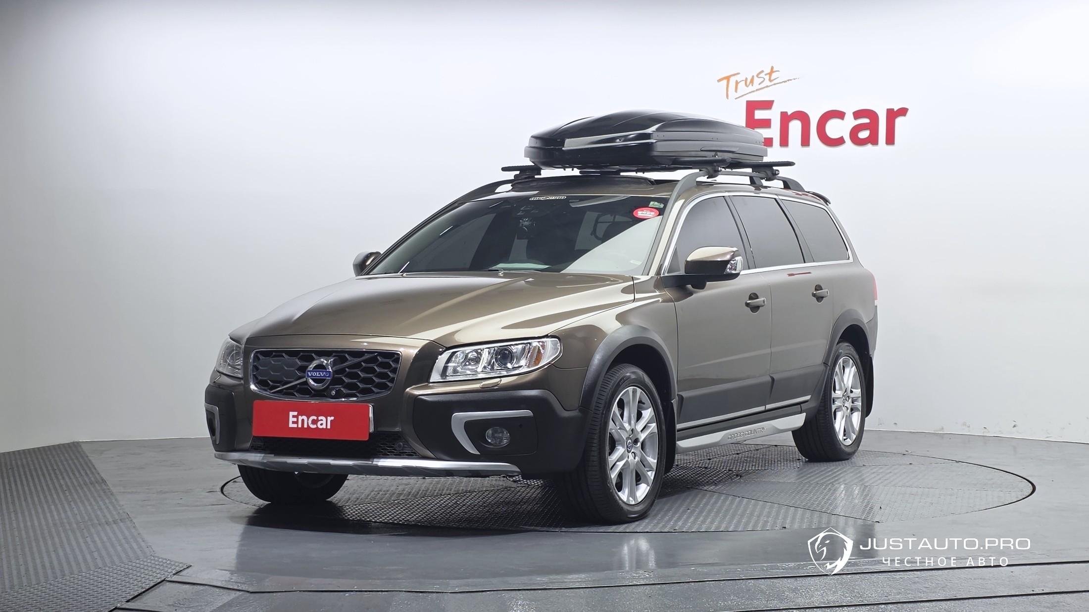 Автомобиль Volvo XC70