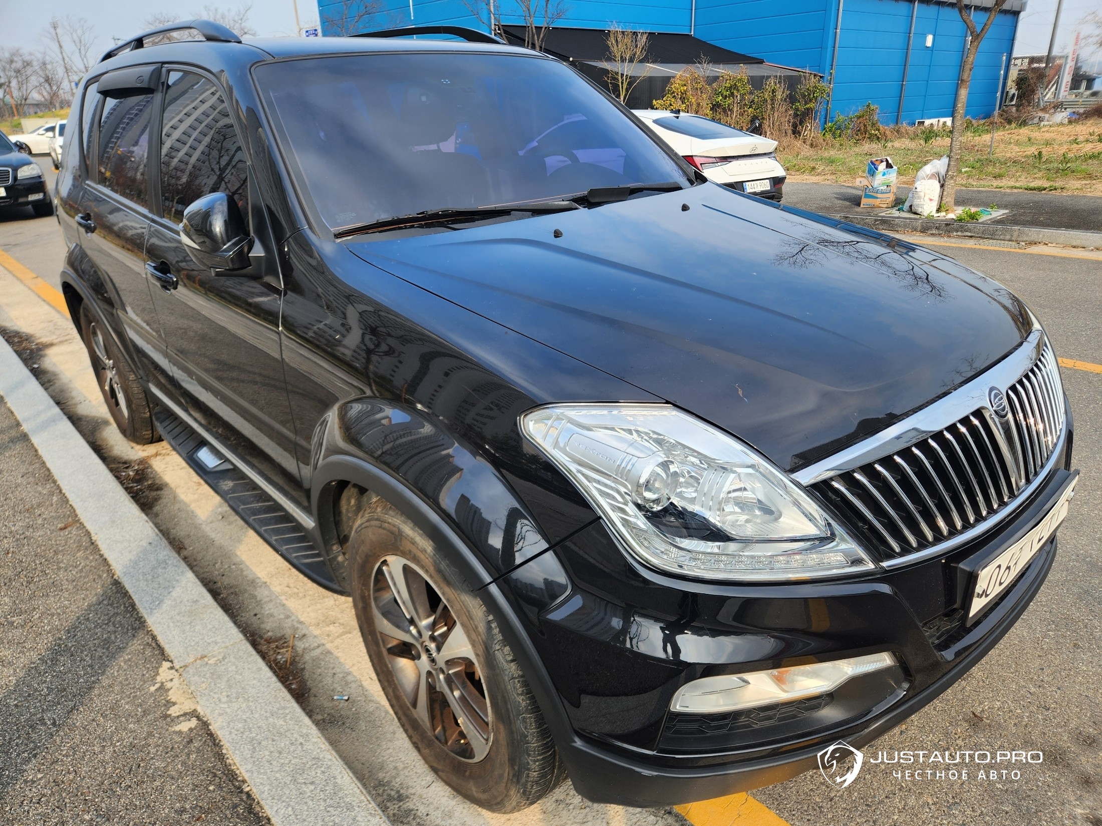 Автомобиль KG_Mobility_Ssangyong Rexton