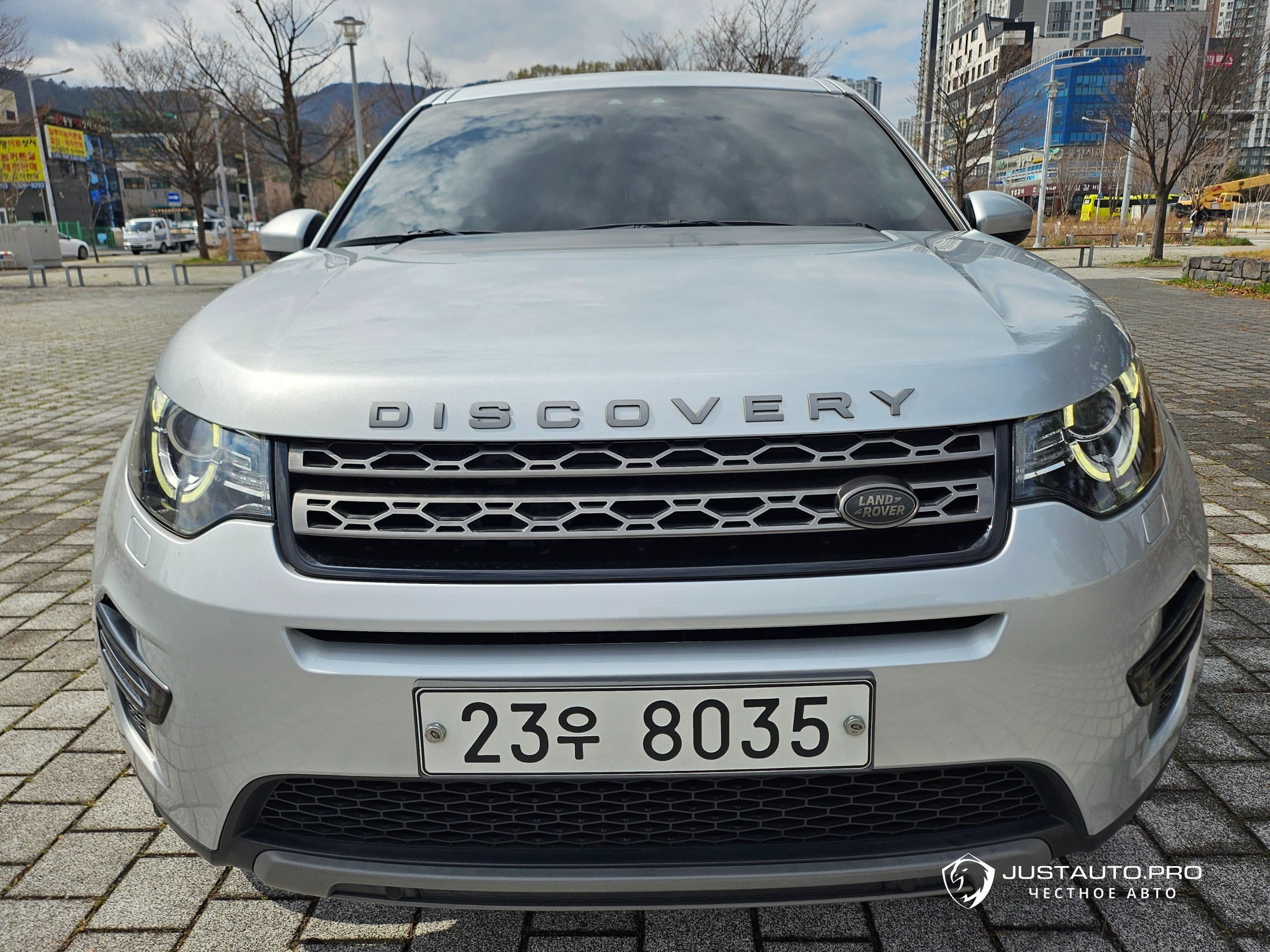 Автомобиль Land Rover Discovery Sport