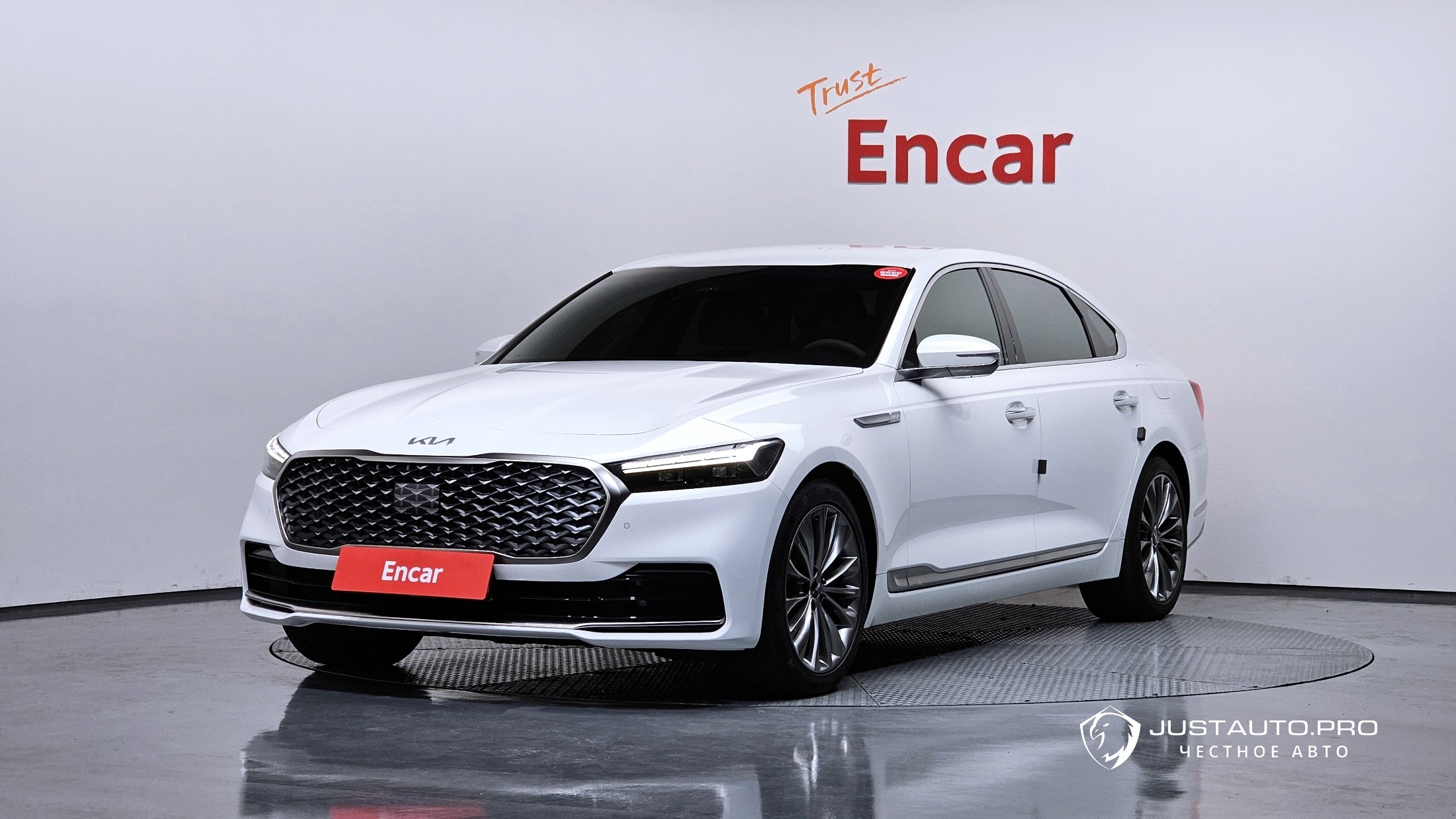 Автомобиль Kia K9