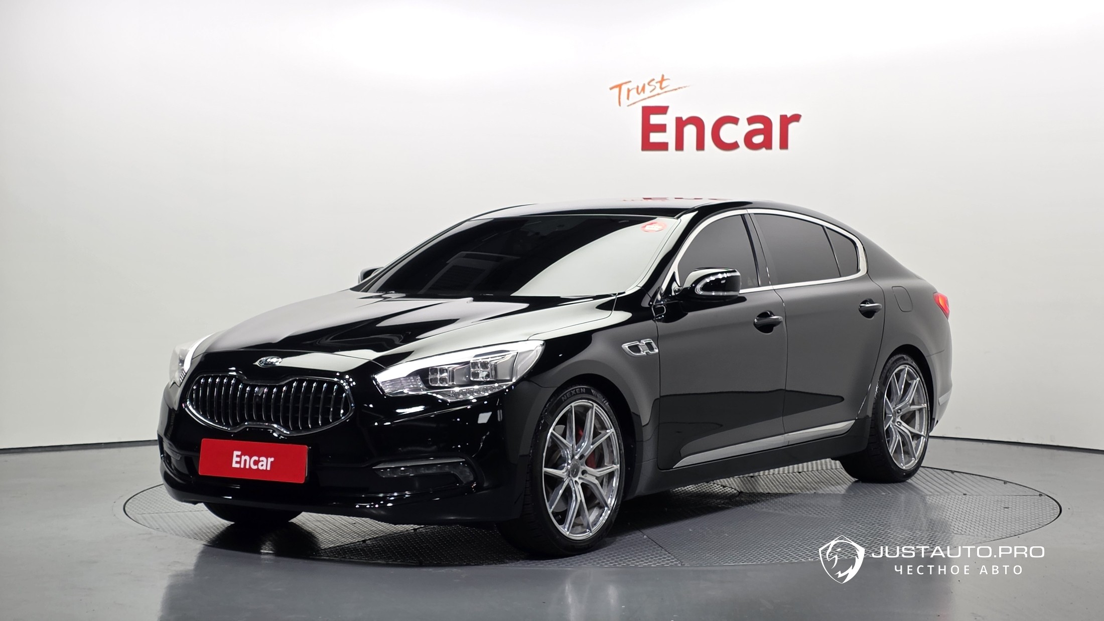 Автомобиль Kia K9