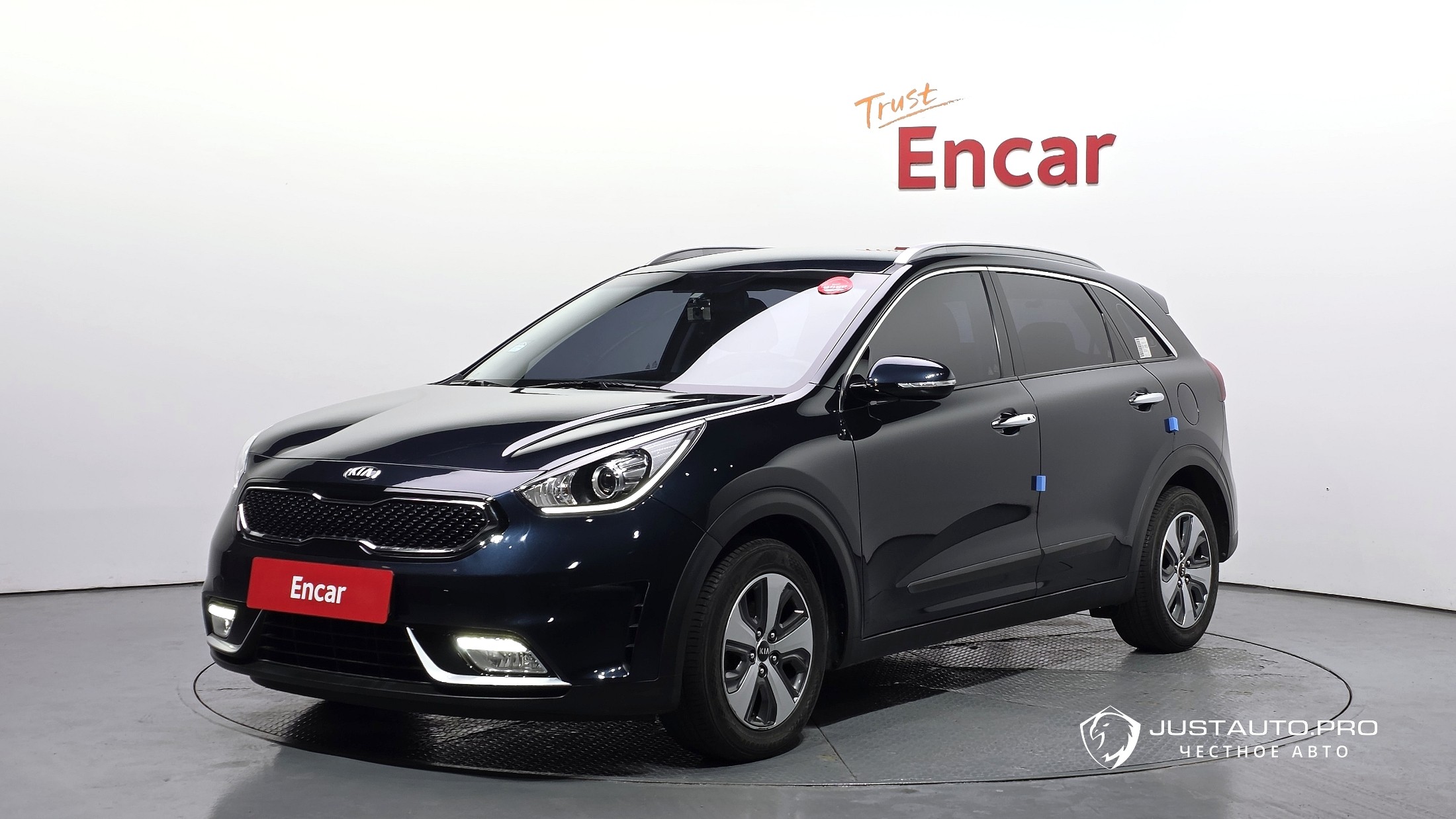 Автомобиль Kia Niro