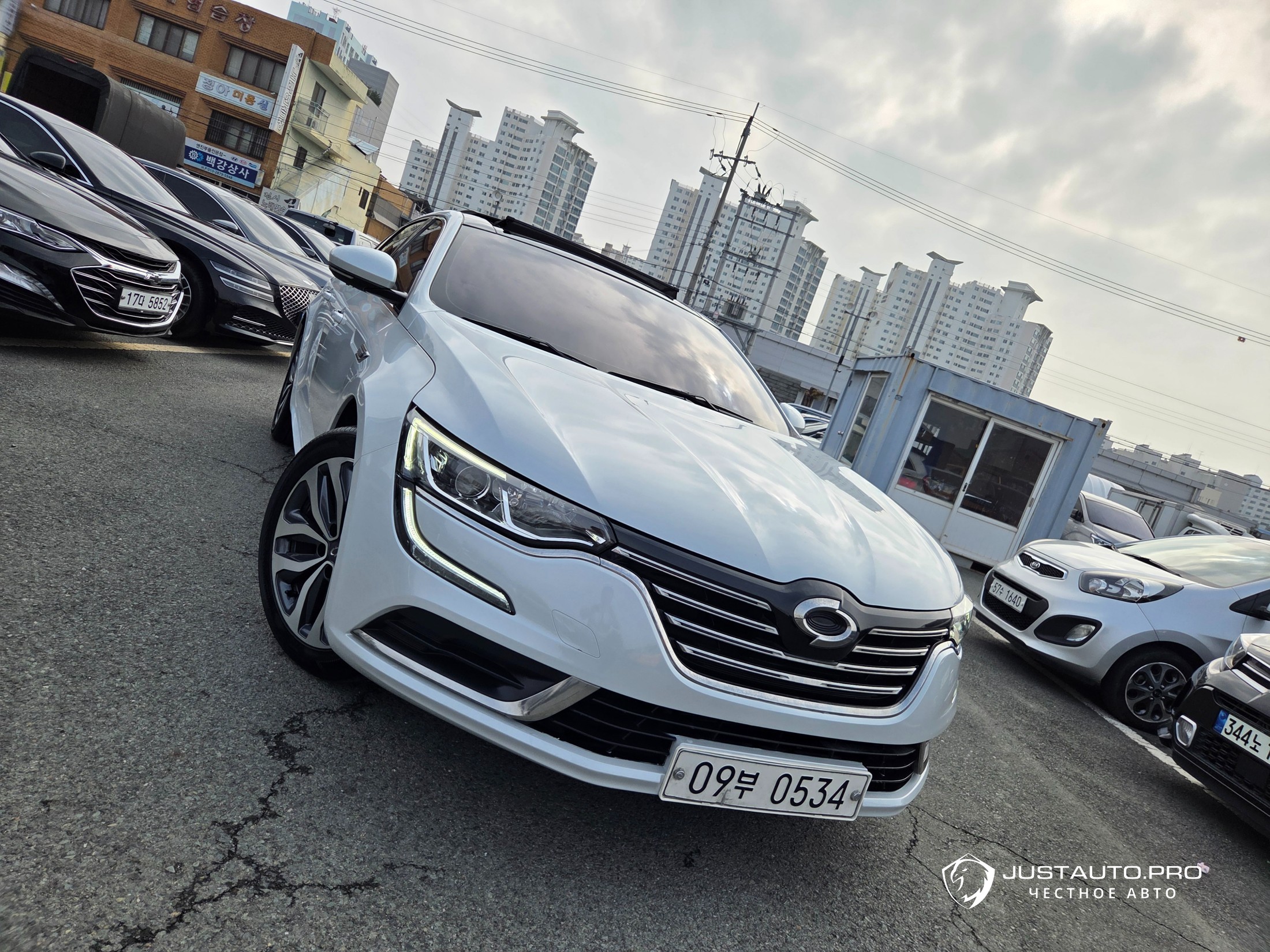 Автомобиль Renault-KoreaSamsung SM6