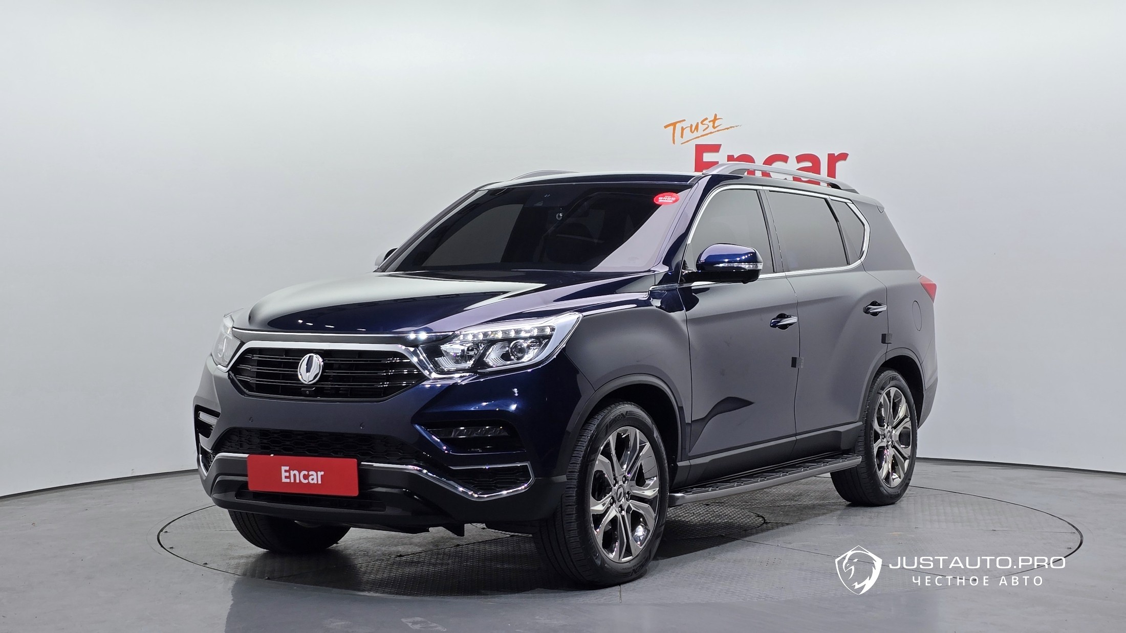 Автомобиль KG_Mobility_Ssangyong Rexton
