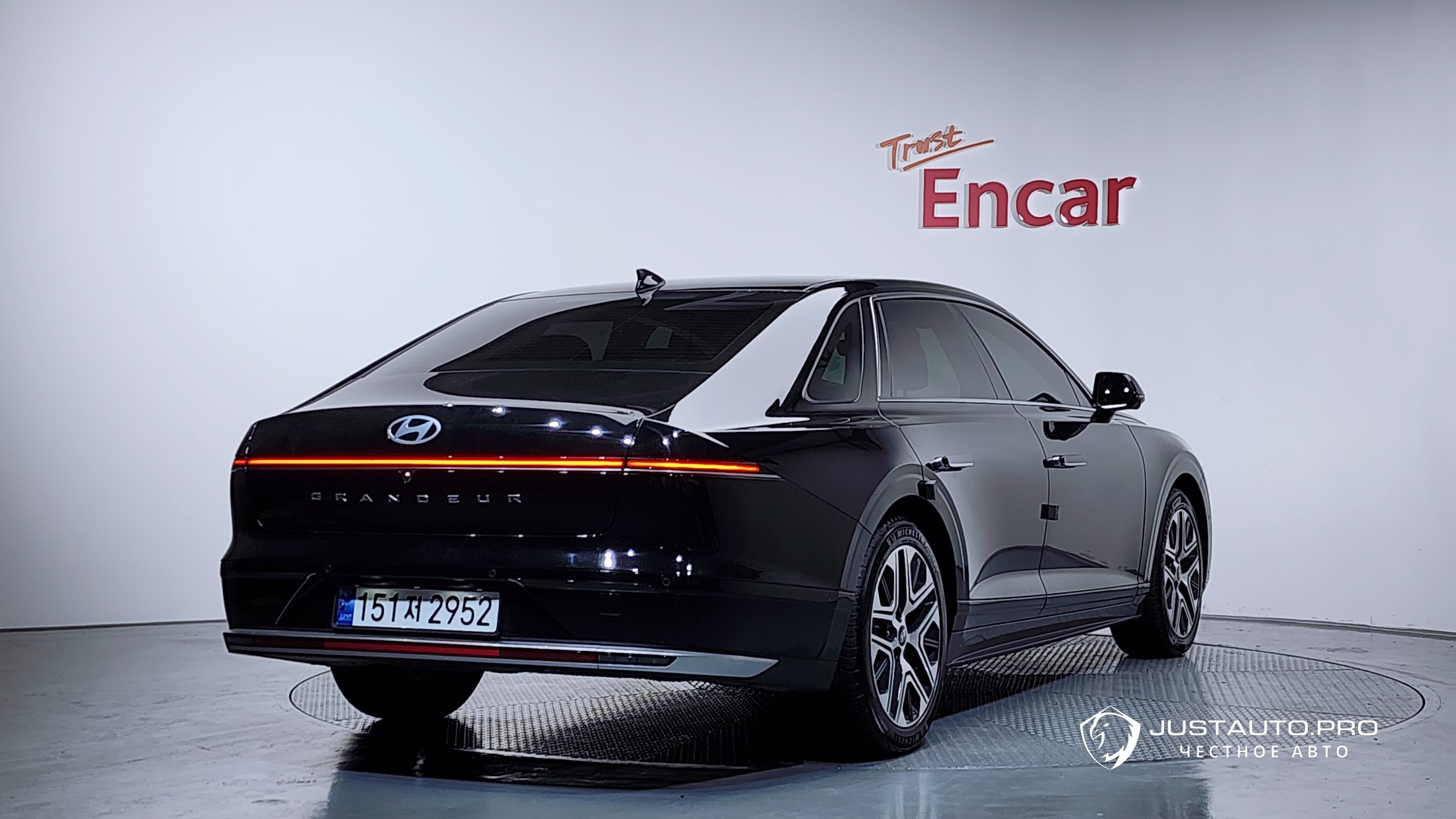 Автомобиль Hyundai Grandeur